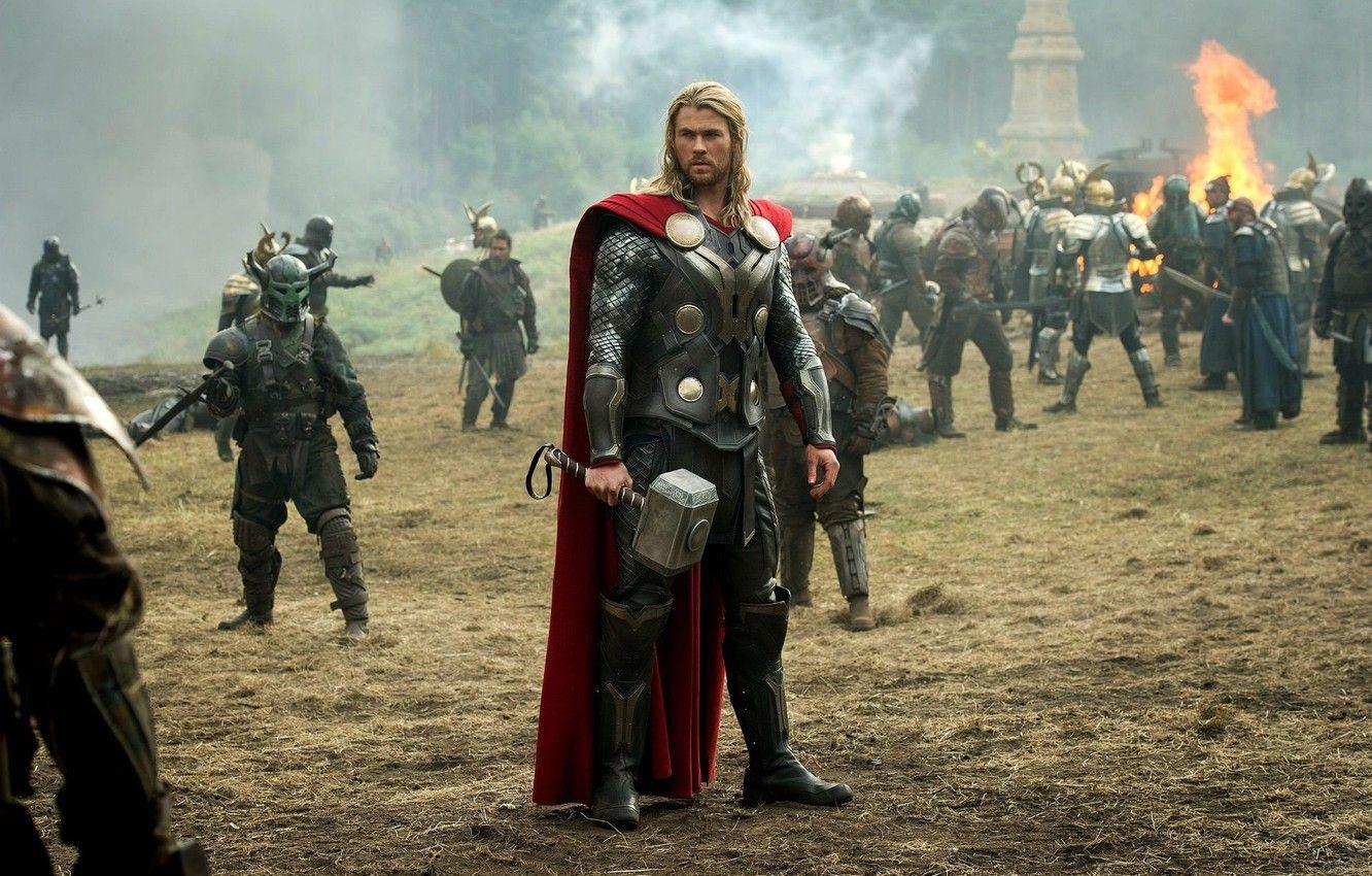 1332x850 Wallpaper armor, hammer, battle, Thor, Chris Hemsworth.Chris