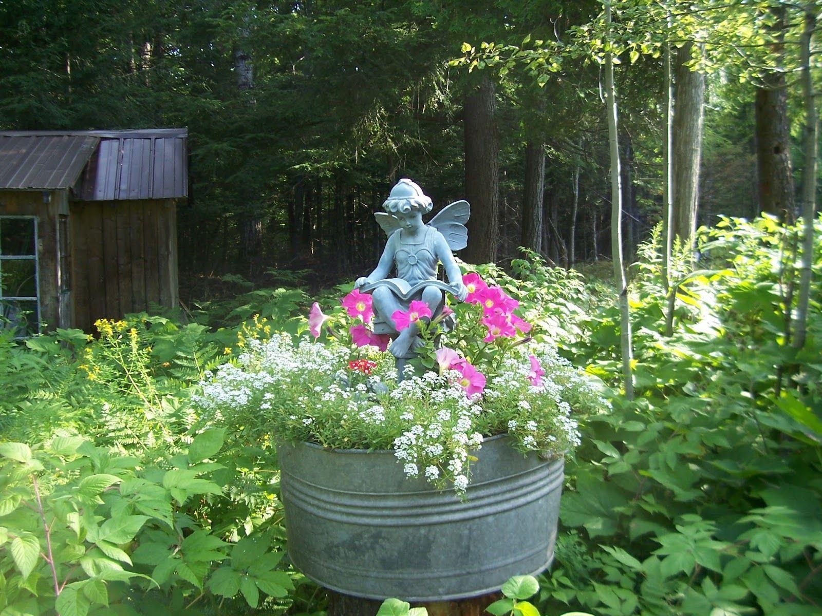 1600x1200 Wallpaper Garden Fairy