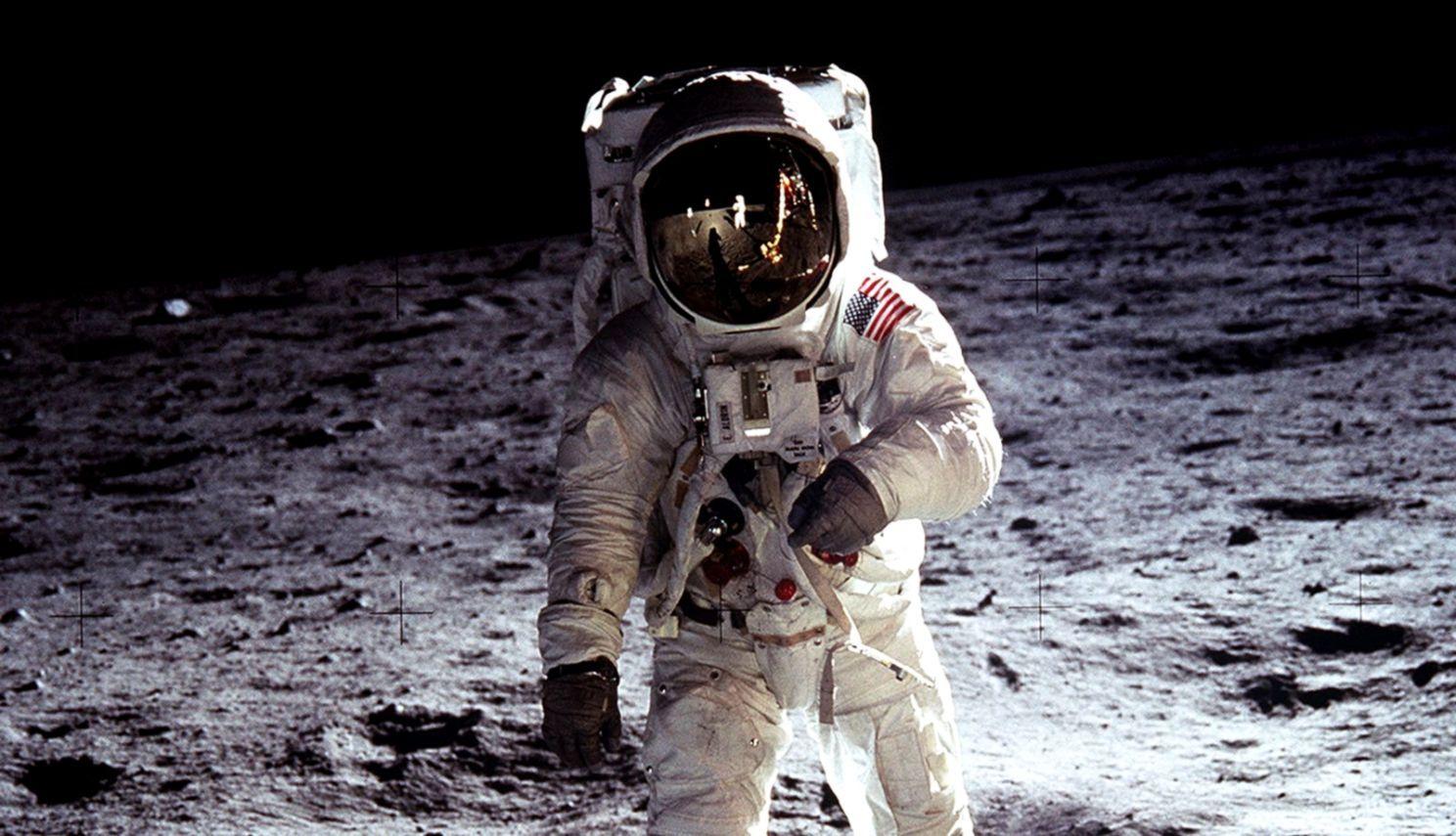 1488x855 Lunar Lander Wallpaper
