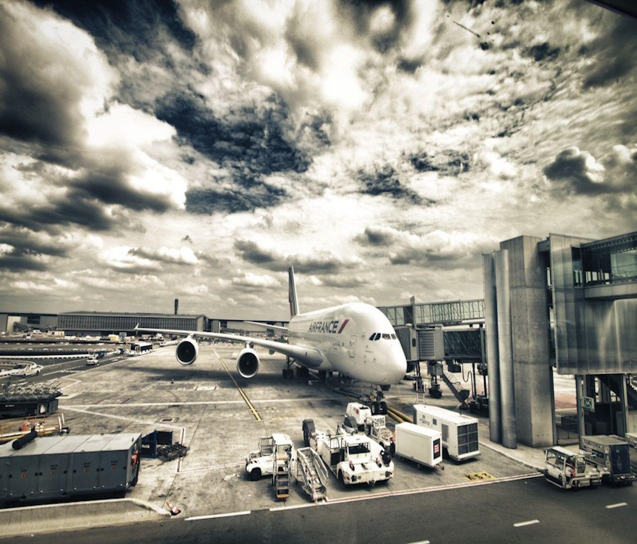 1280x1092 Desktop Wallpaper Airplane Passenger Airplanes Aviation