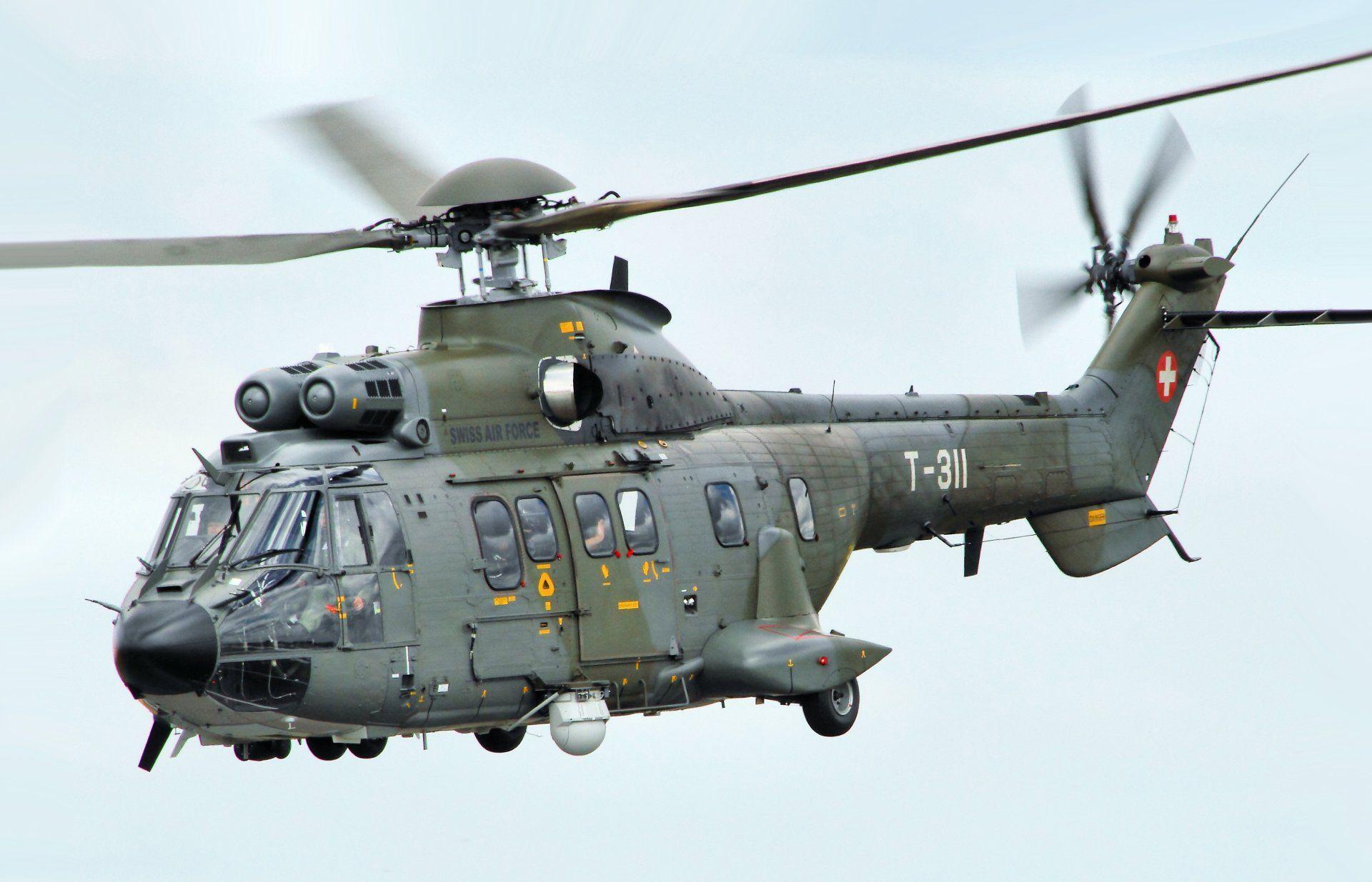 Hình nền máy bay trực thăng quân sự Super Puma 1920x1235 Eurocopter AS332
