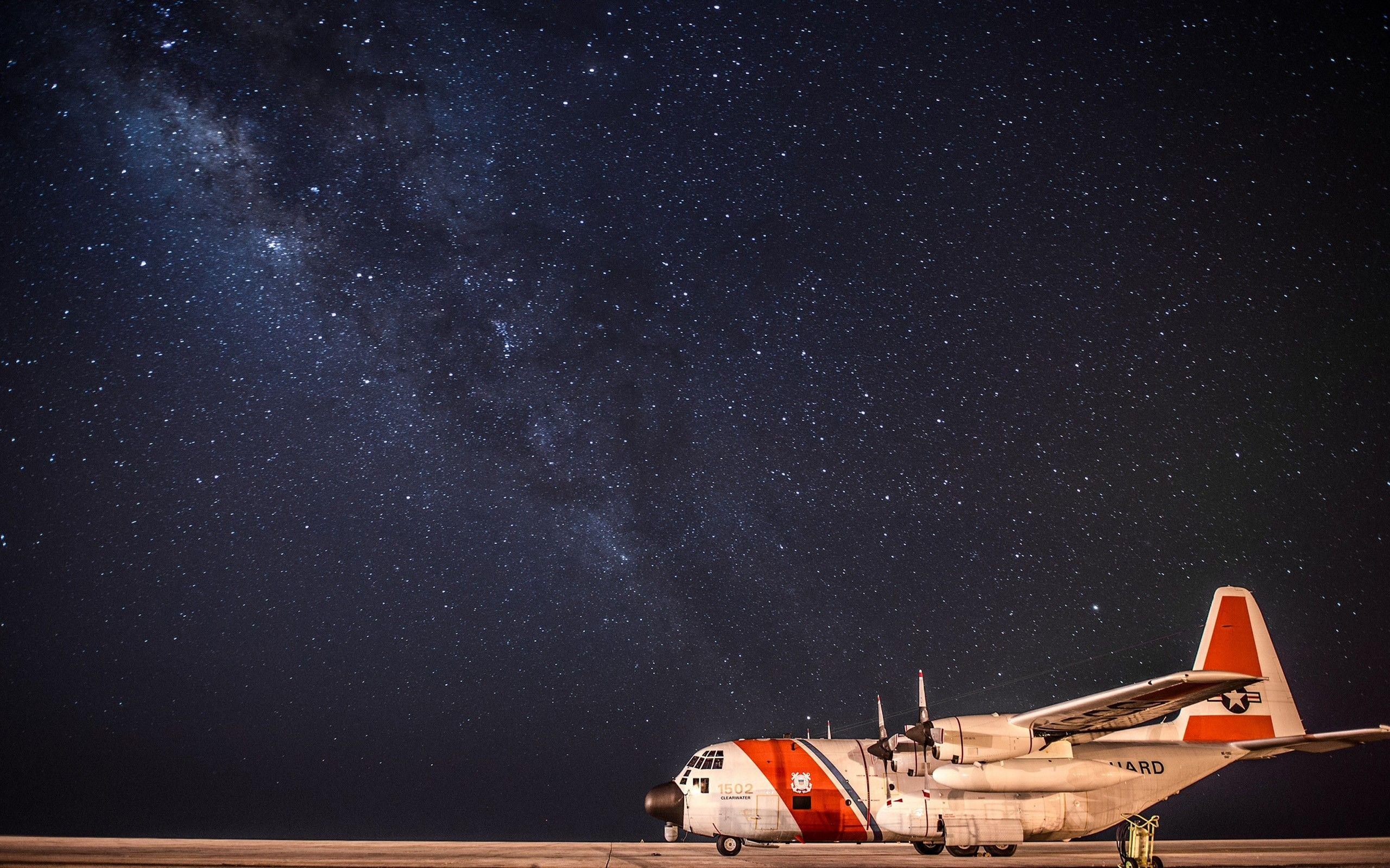 2560x1600 C 130 Hercules Aircraft In Night Wallpaper : HD Wallpaper