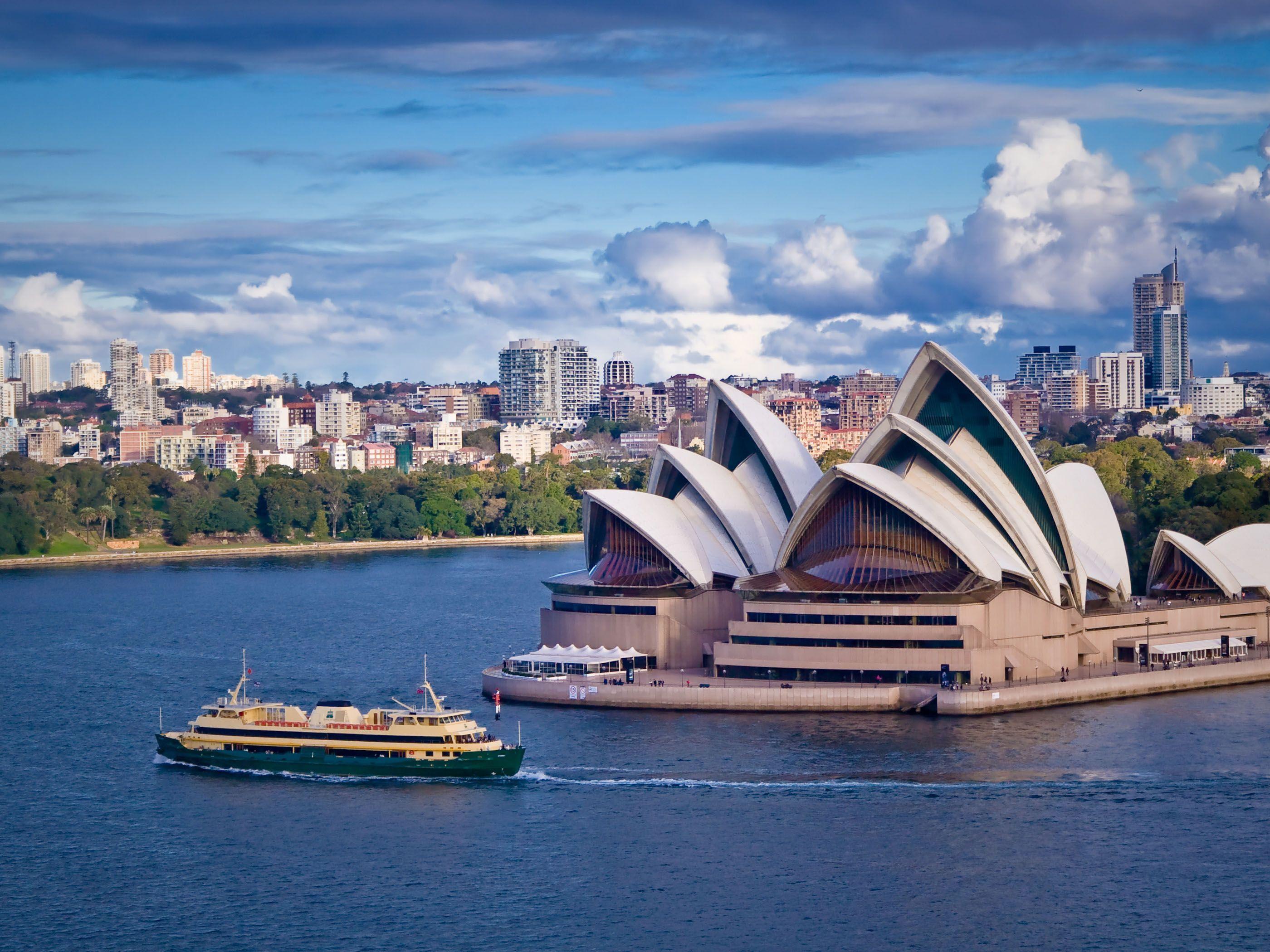Сидней крупнейший город австралии. Сидней Австралия. Сиднейский оперный театр. Порт-Джексон Сидней театр. Австралийский Союз Сидней.