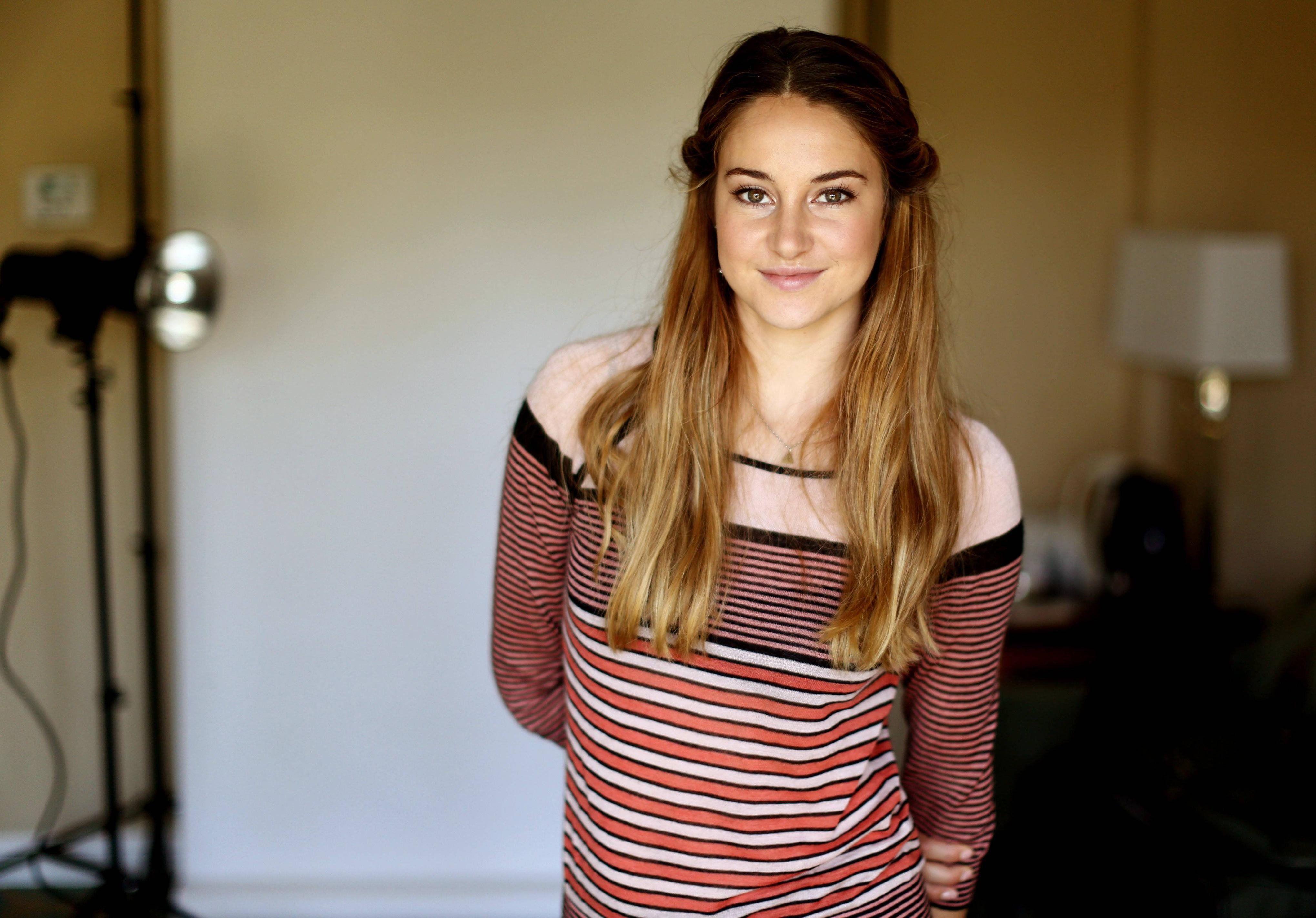 4079x2844 4K Shailene Woodley Wallpaper 63139 4079x2844px