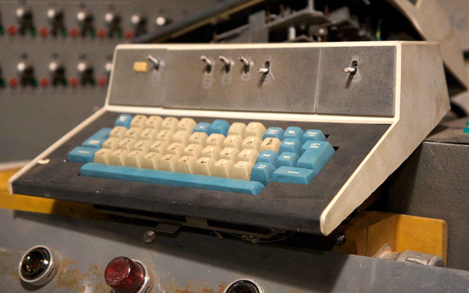 1920x1200 Antique computer wallpaper and image