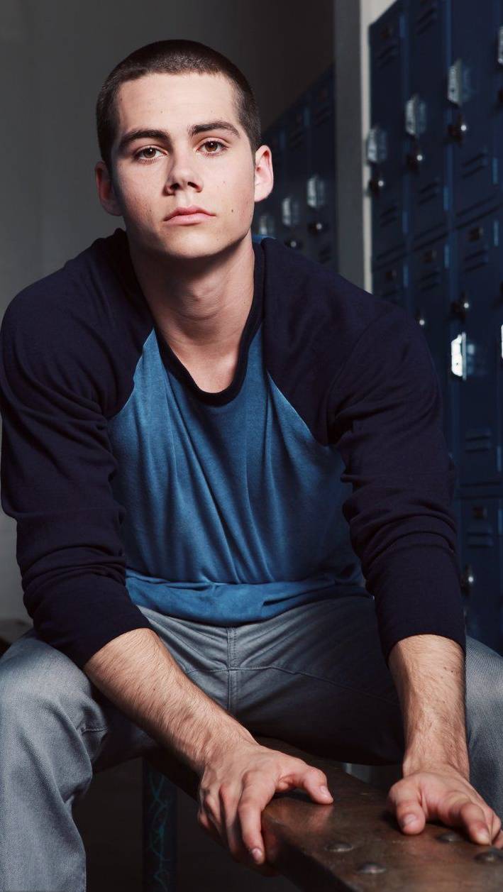 709x1257 Dylan O Brien Wallpaper