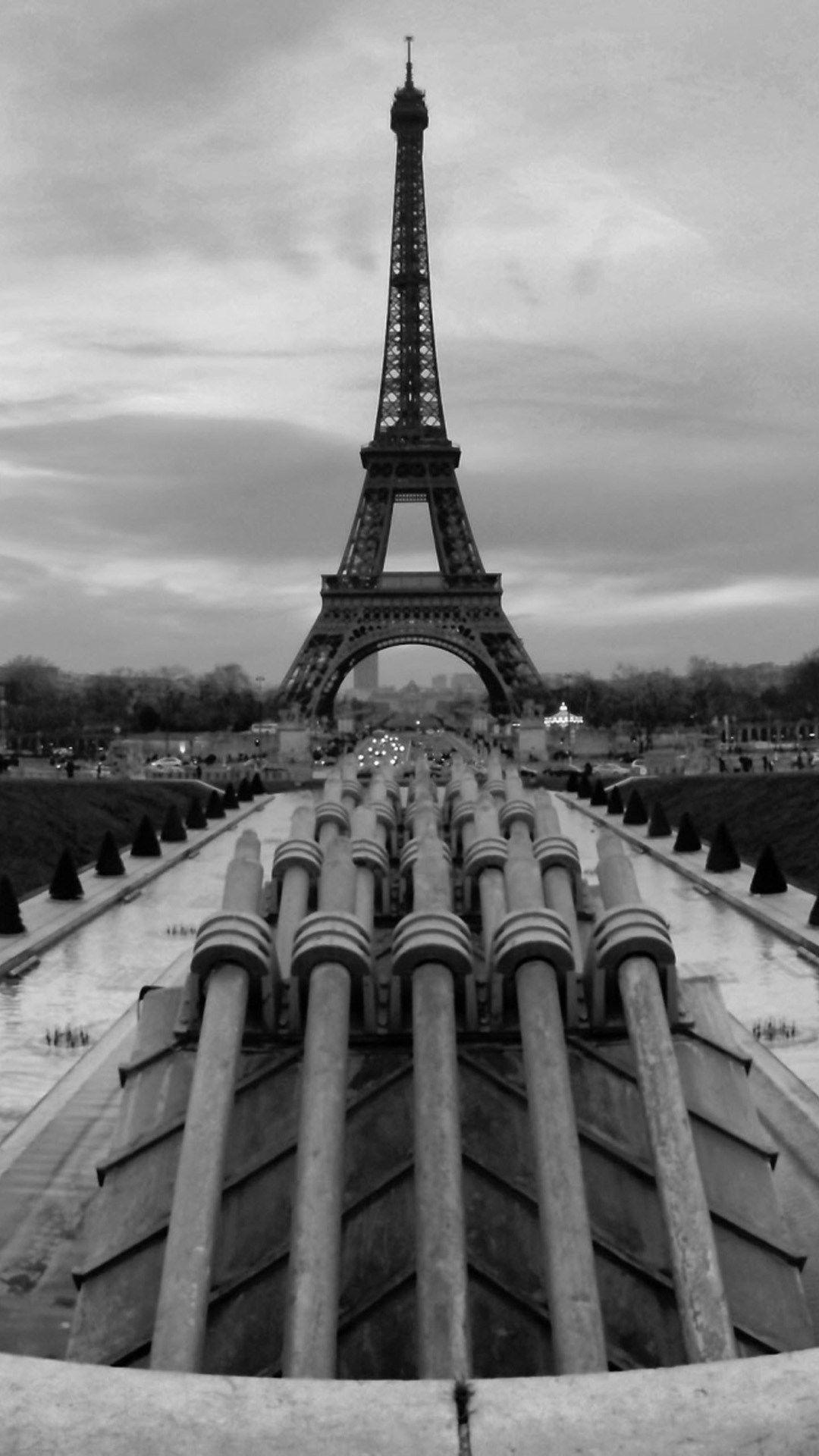 Eiffel Tower Black and White Wallpapers - Top Free Eiffel Tower Black and  White Backgrounds - WallpaperAccess
