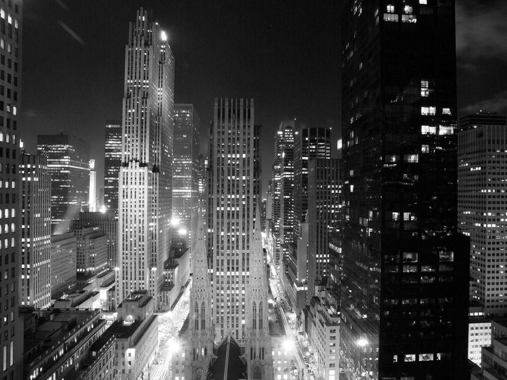 1024x768 NYC Black and White Wallpaper