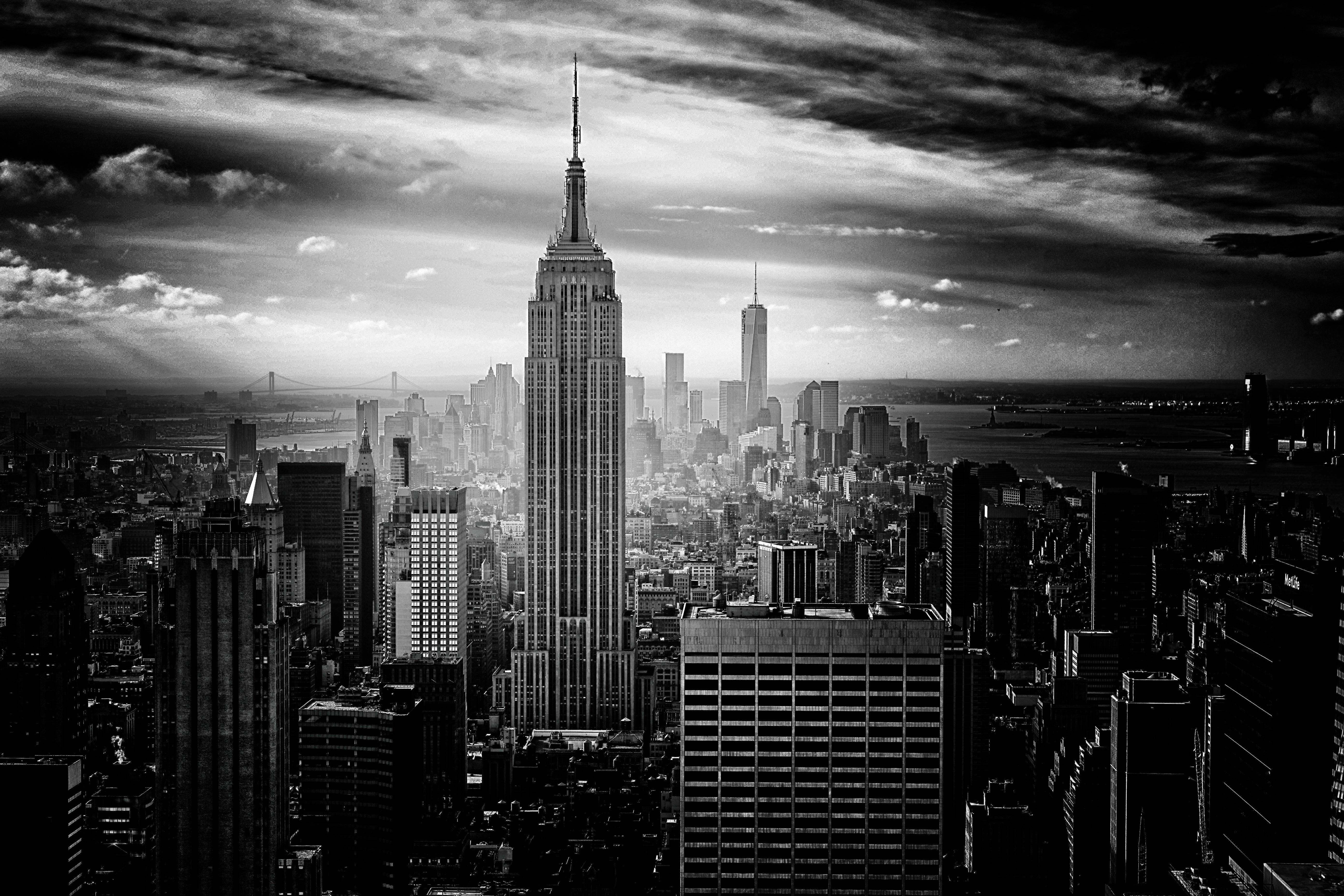 5559x3706 New York City Wallpaper Black And White (Picture)