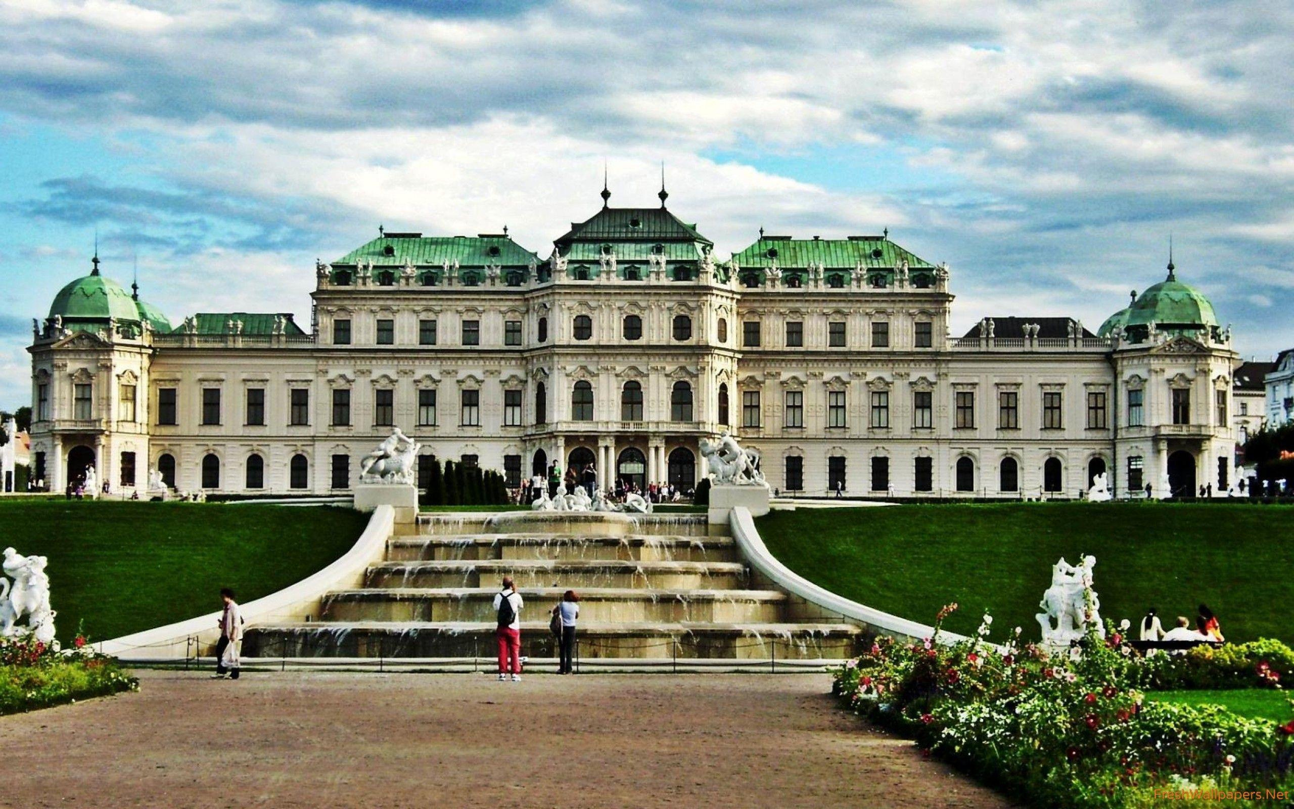 Town palace. Бельведер Австрия Вена. Дворцовый комплекс Бельведер. Дворец Бельведер в Вене. Австрия Бельведерский дворец.