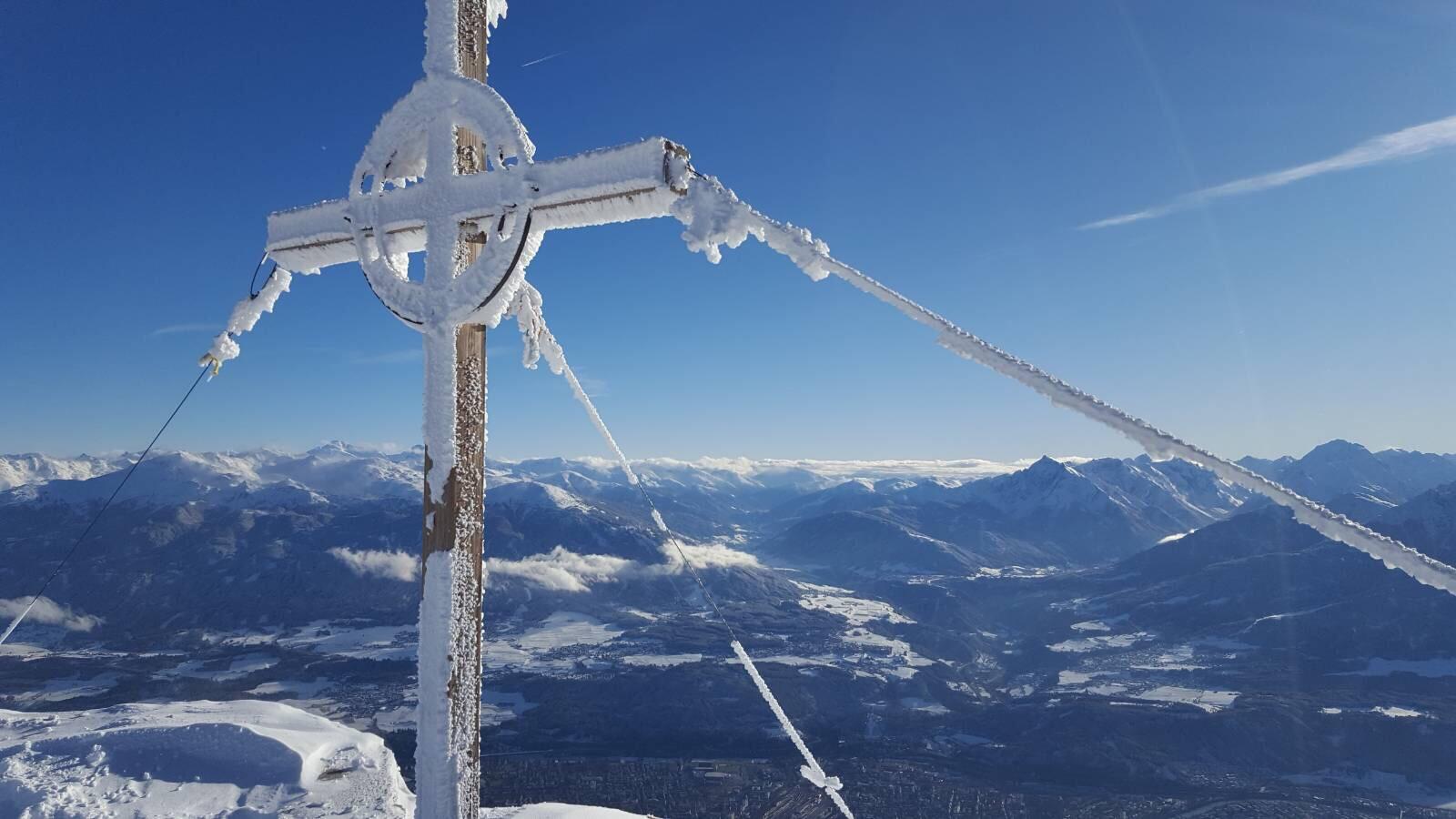 1600x900 Went to the top of the highest mountain above Innsbruck