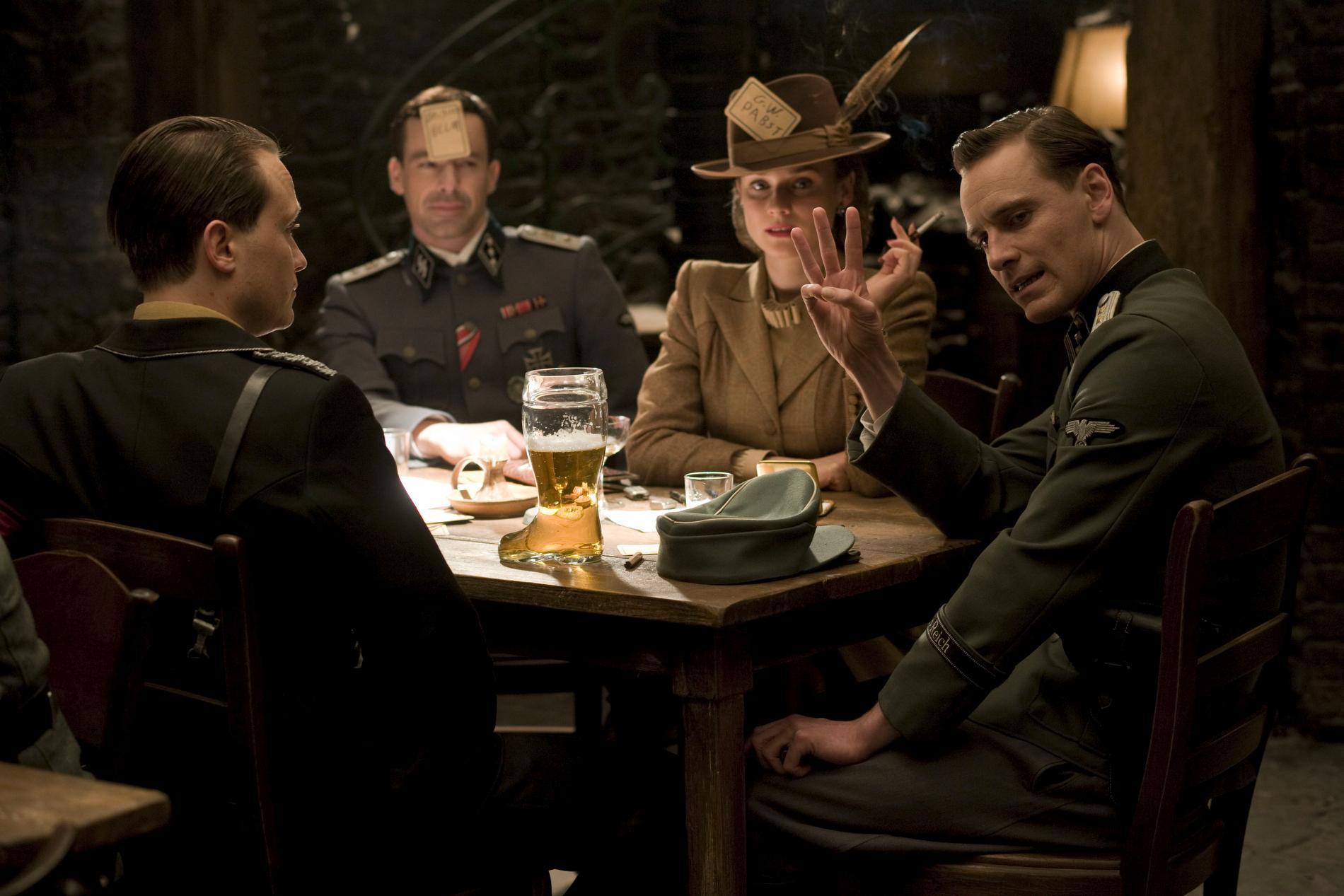 inglourious-basterds-wallpapers-top-nh-ng-h-nh-nh-p