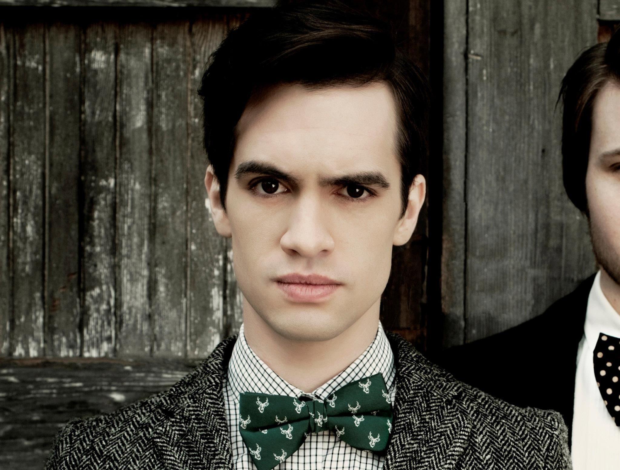 2048x1552 Brendon Urie HD Wallpaper