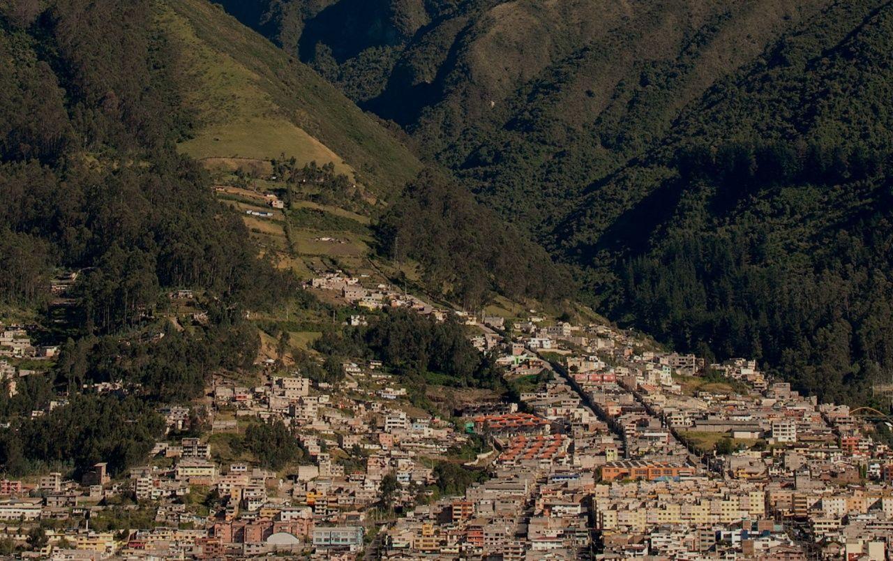 Hình nền 1280x804 Ecuador Quito & The Andes.  Ecuador Quito &