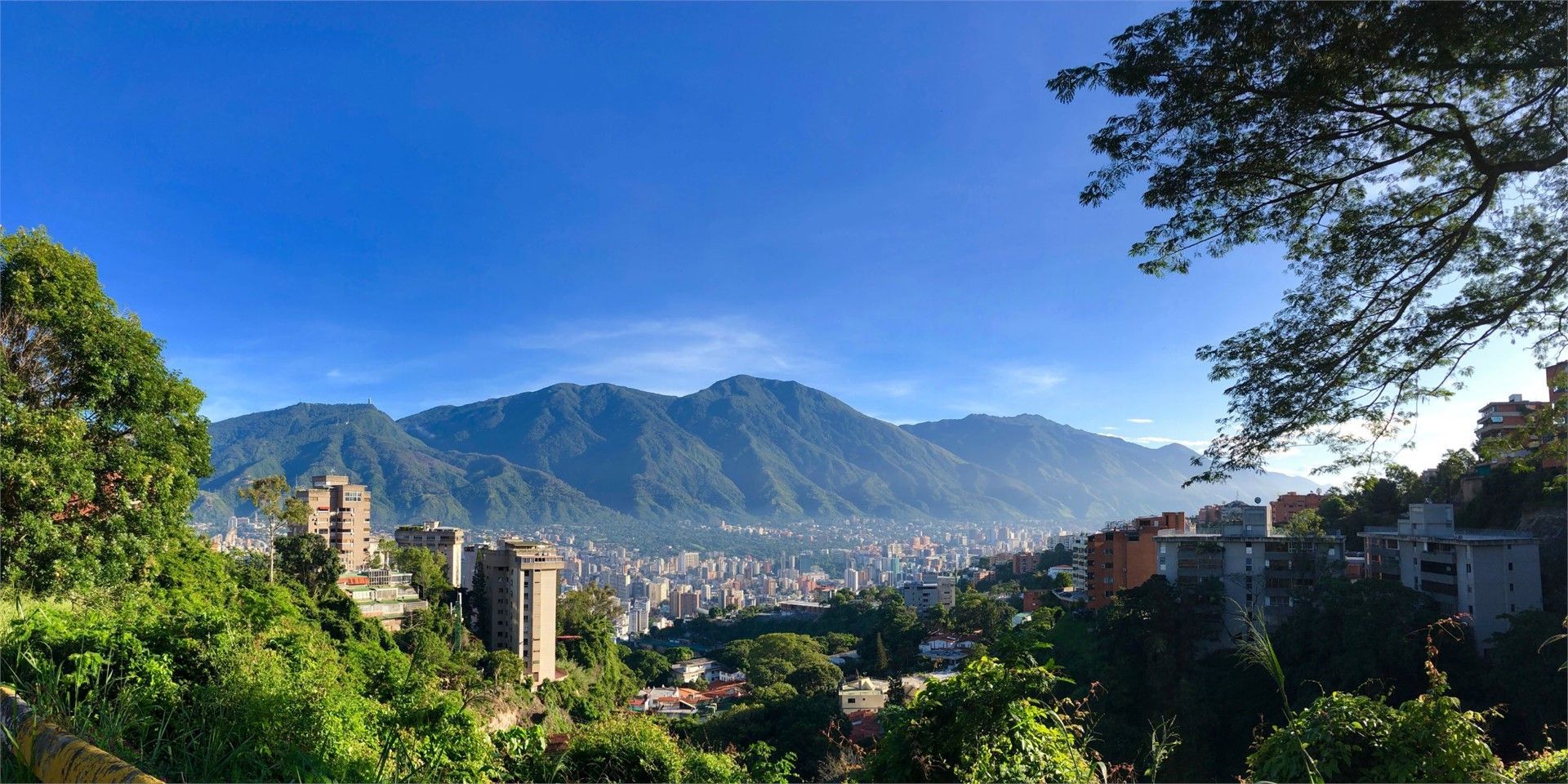 1920x960 Conference & Meeting Hotels in Caracas