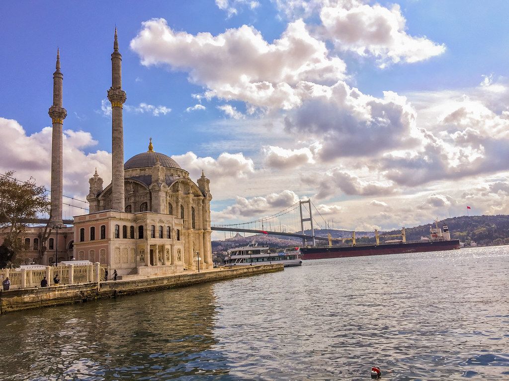 1024x768 Mosque Turkish: Ortaköy Camii