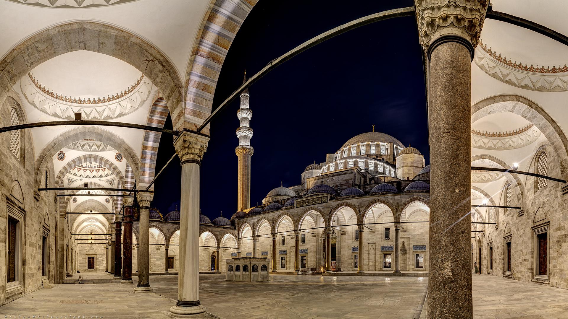 1920x1080 forecourt of the Suleymaniye Camii