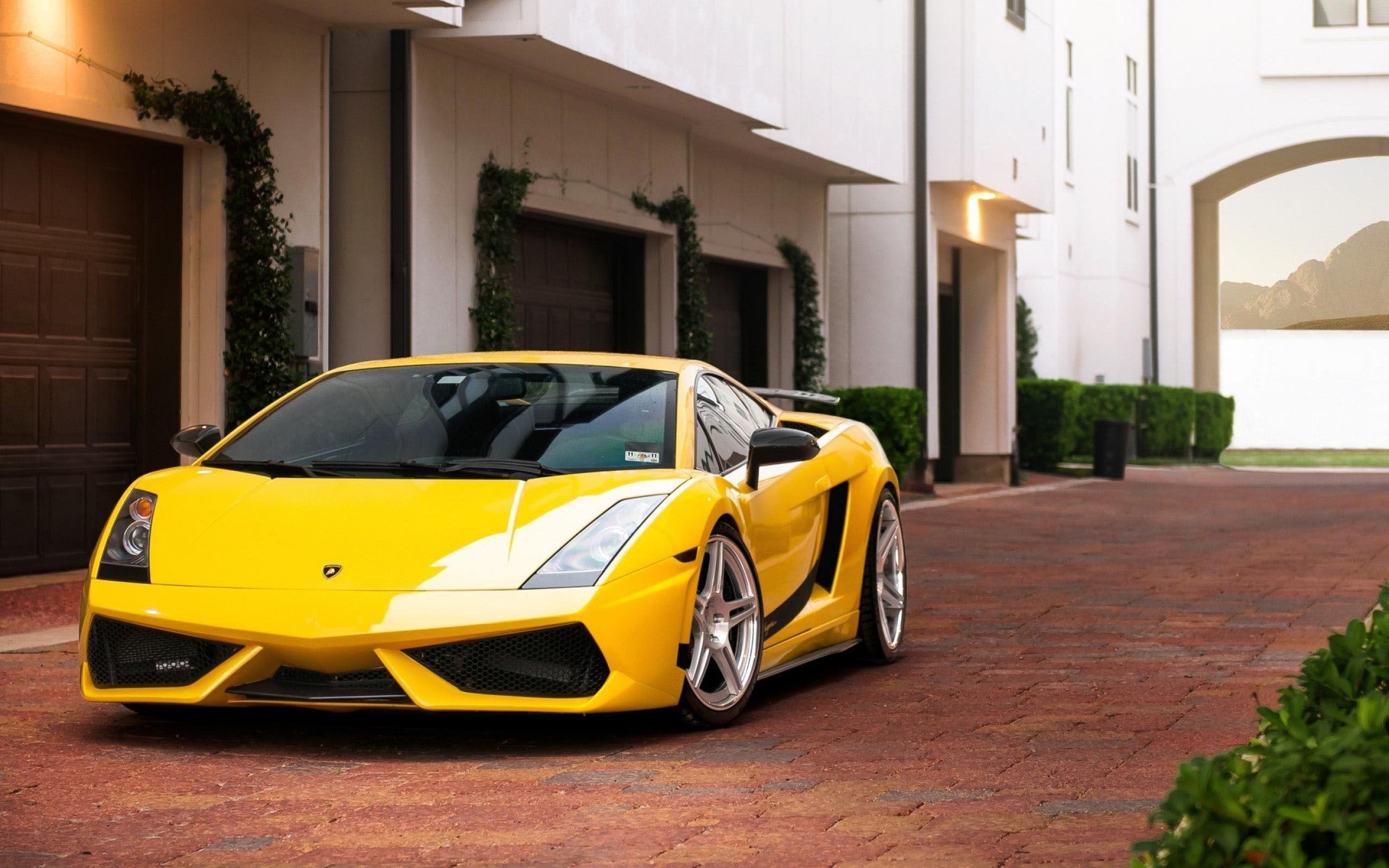 2560x1600 Yellow Lamborghini Wallpaper 35101 2560x1600px