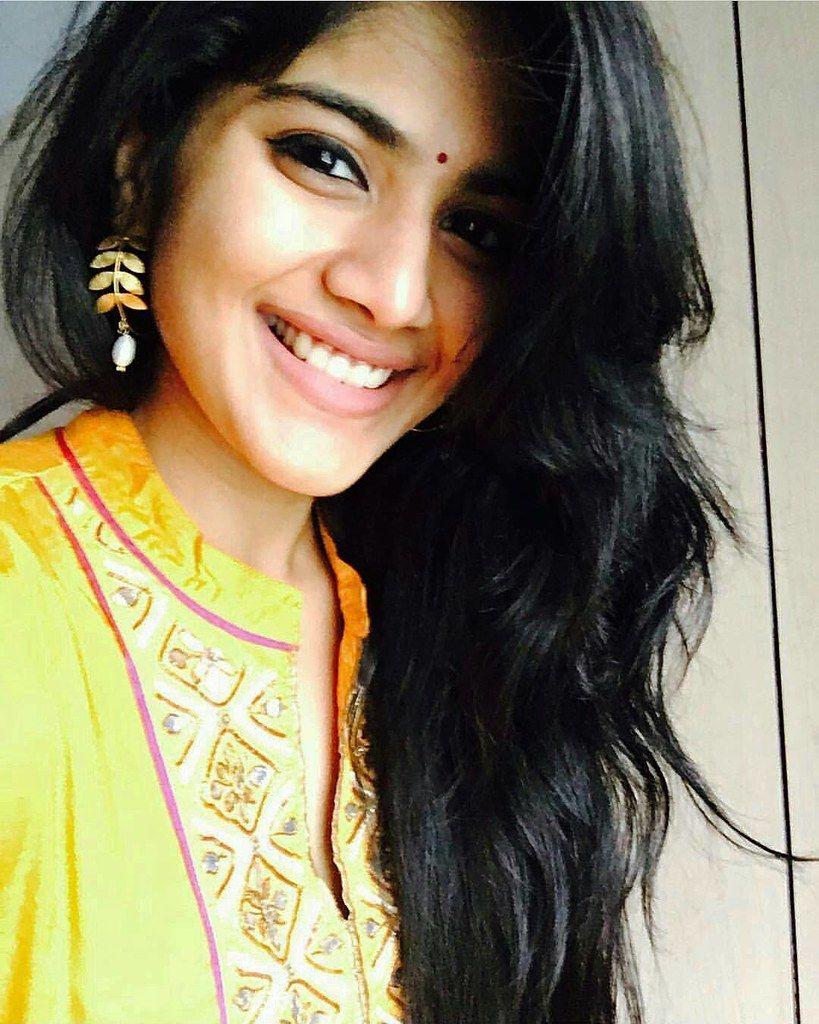 819x1024 Megha Akash Latest HD Photo 2. Pics Bucket.blogspot.com 20