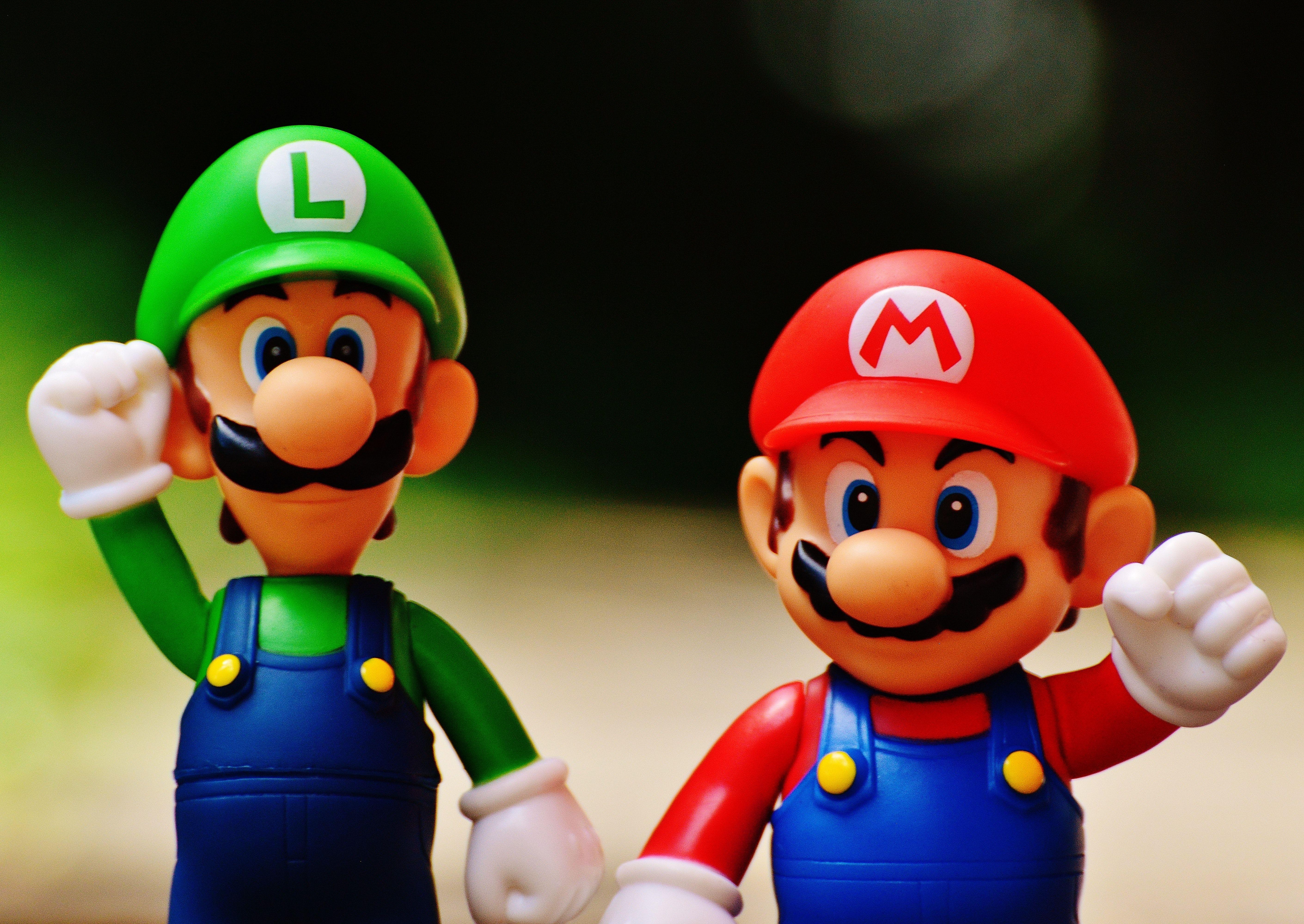 5642x4000 Luigi and Super Mario Figure · Free