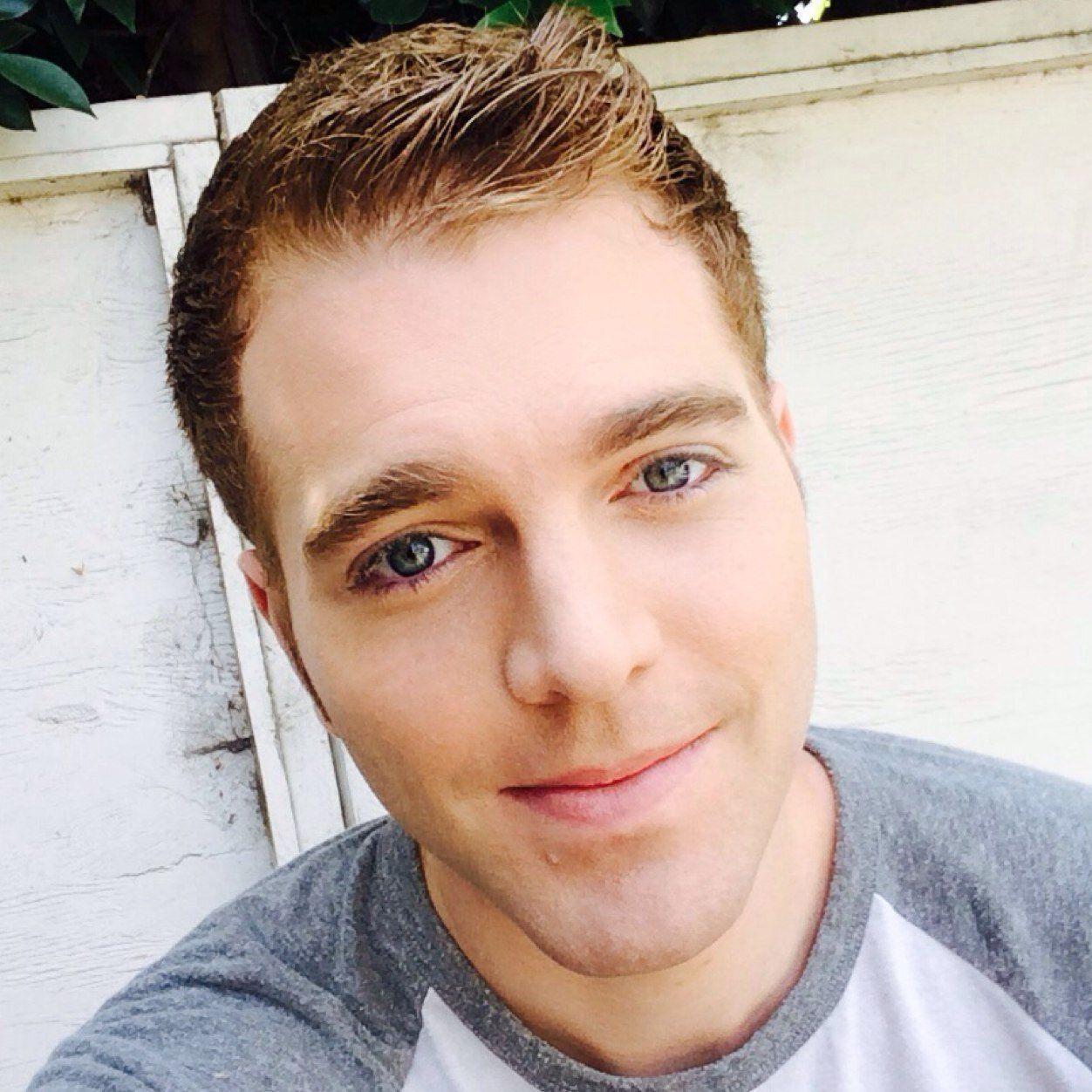 1252x1252 Shane Dawson Wallpaper