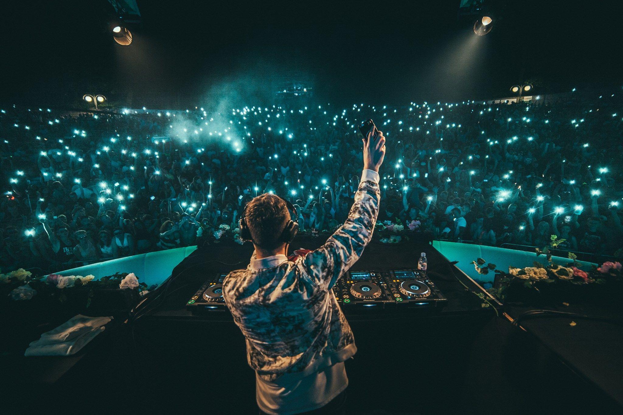 2048x1365 Don Diablo Widescreen