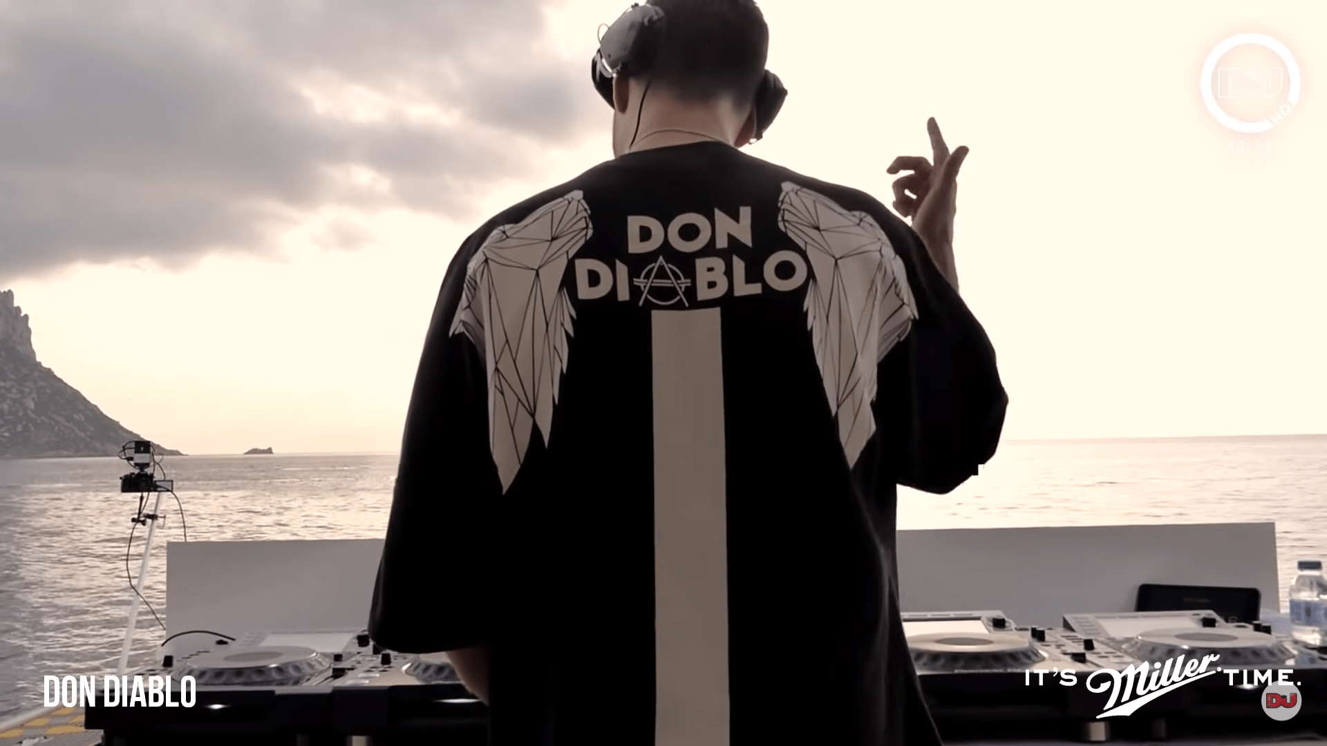 1920x1080 DON DIABLO DELIVERS A BRILLIANT SET ON A BOAT IN IBIZA