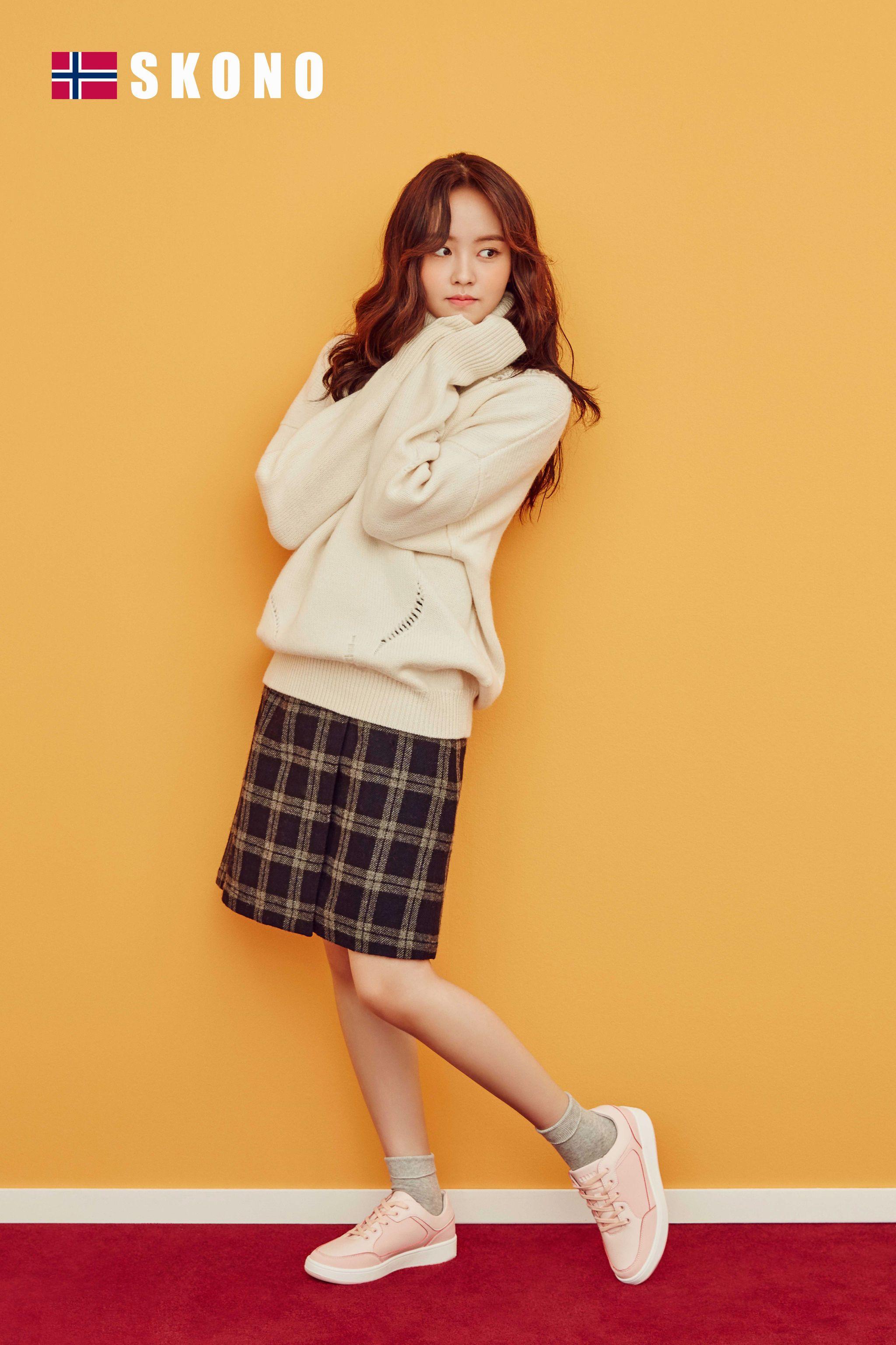 2048x3072 Kim So Hyun WALLPAPERS #wallpaper #lockscreen. all my