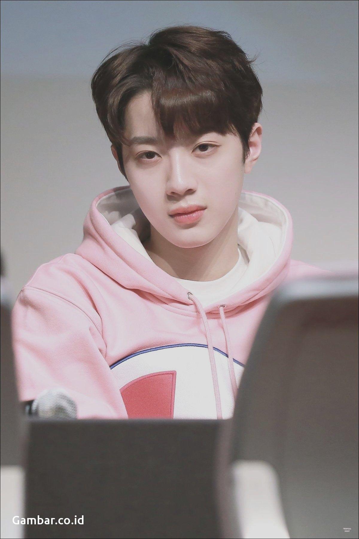 1200x1799 Lai Kuan Lin Wallpaper