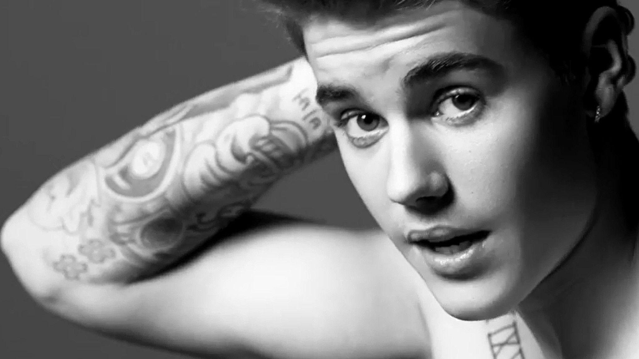 2048x1152 Justin Bieber Wallpaper High Quality