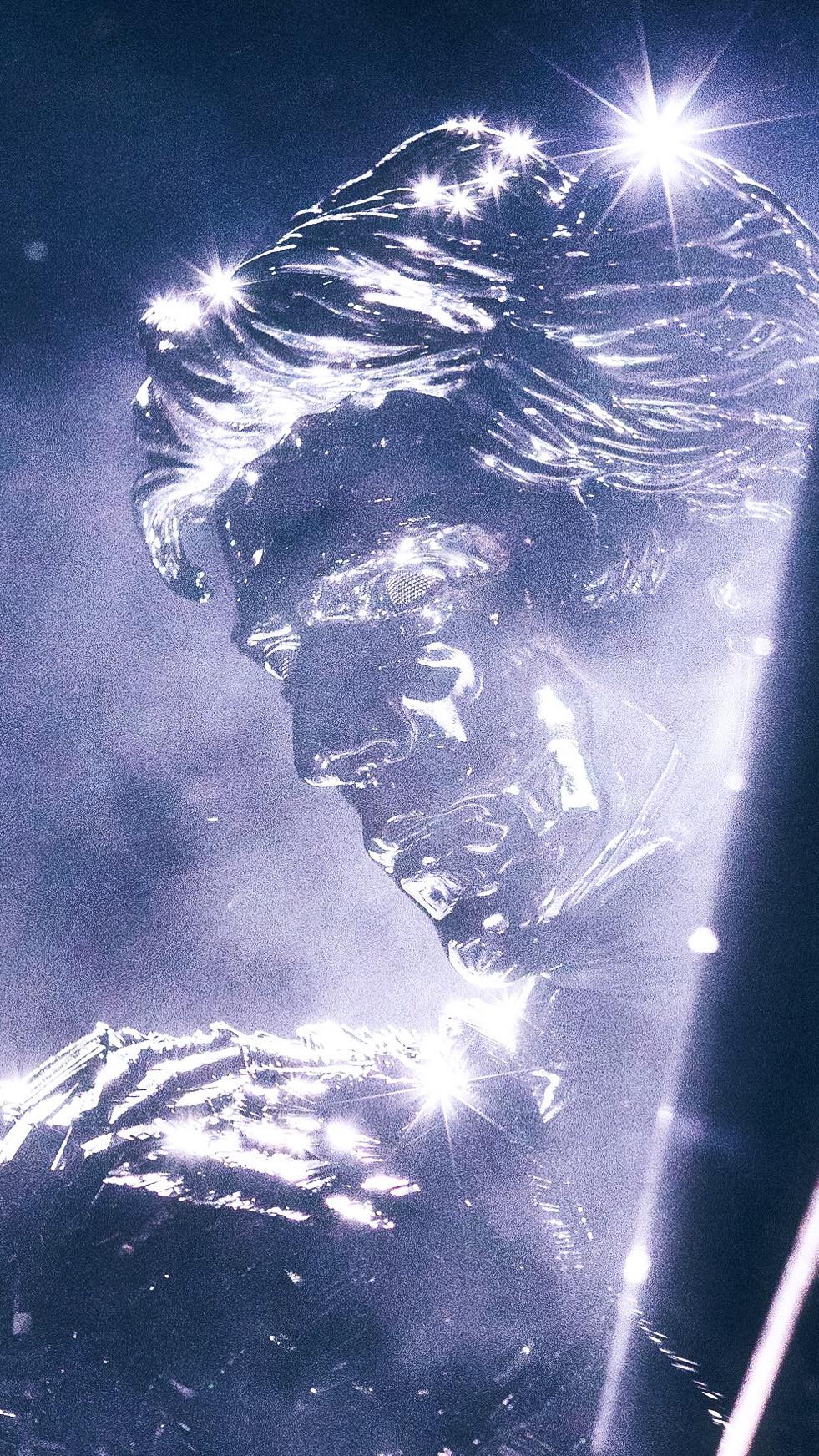 981x1744 R Gesaffelstein