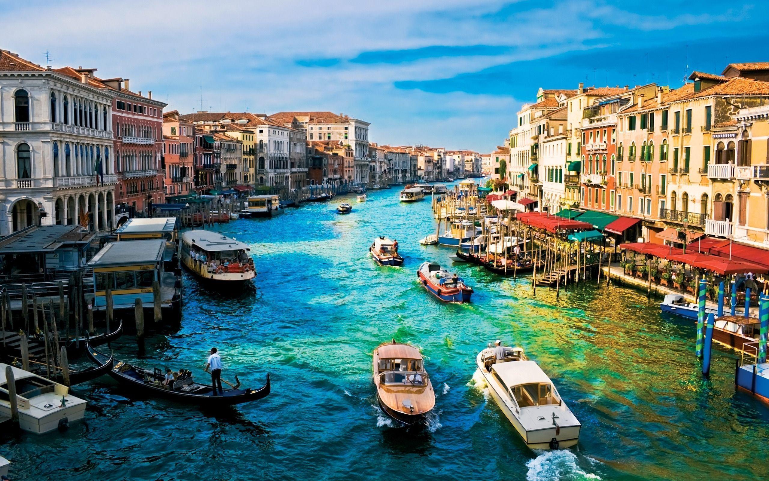 2560x1600 Venice Italy Wallpaper