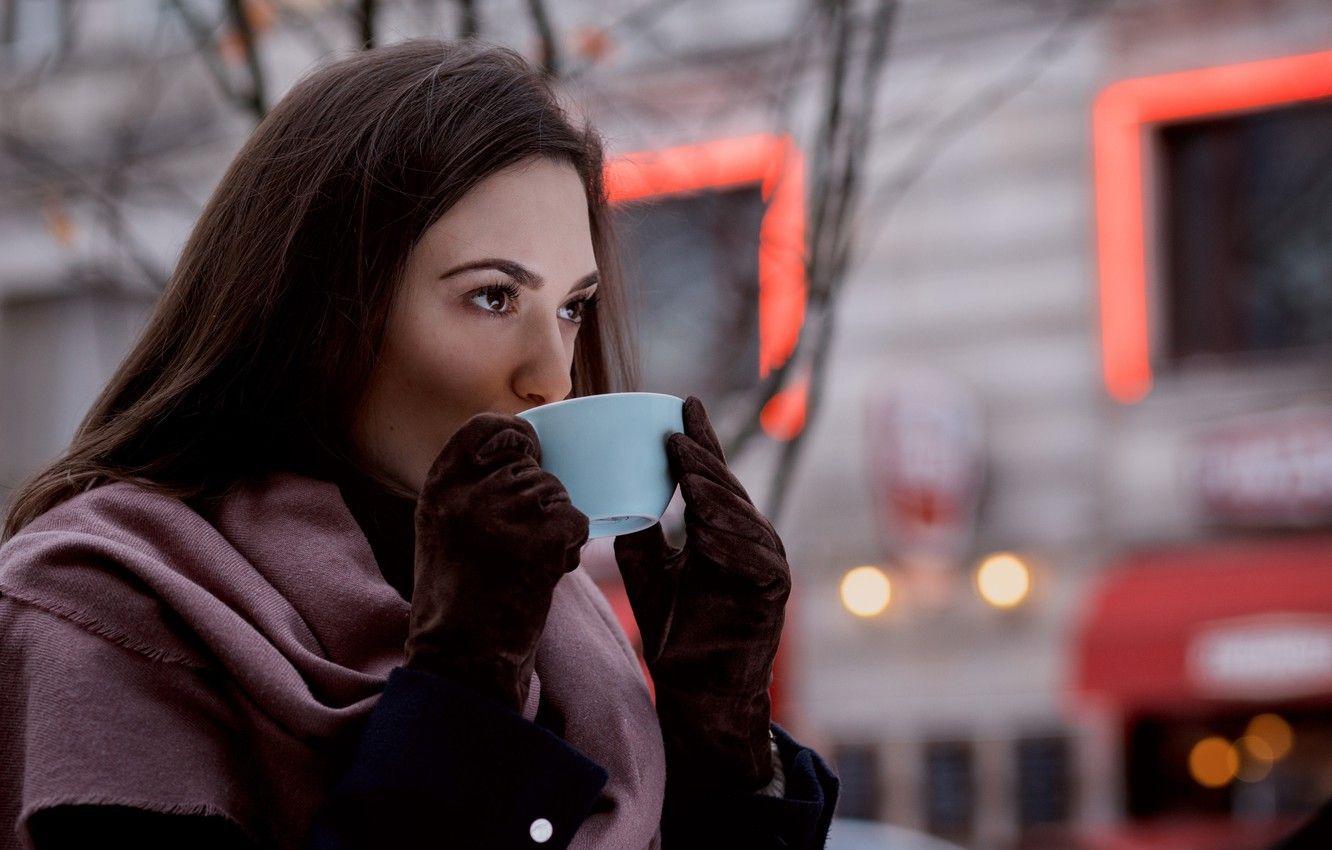 1332x850 Wallpaper life, city, the city, street, coffee, Girl, Girl