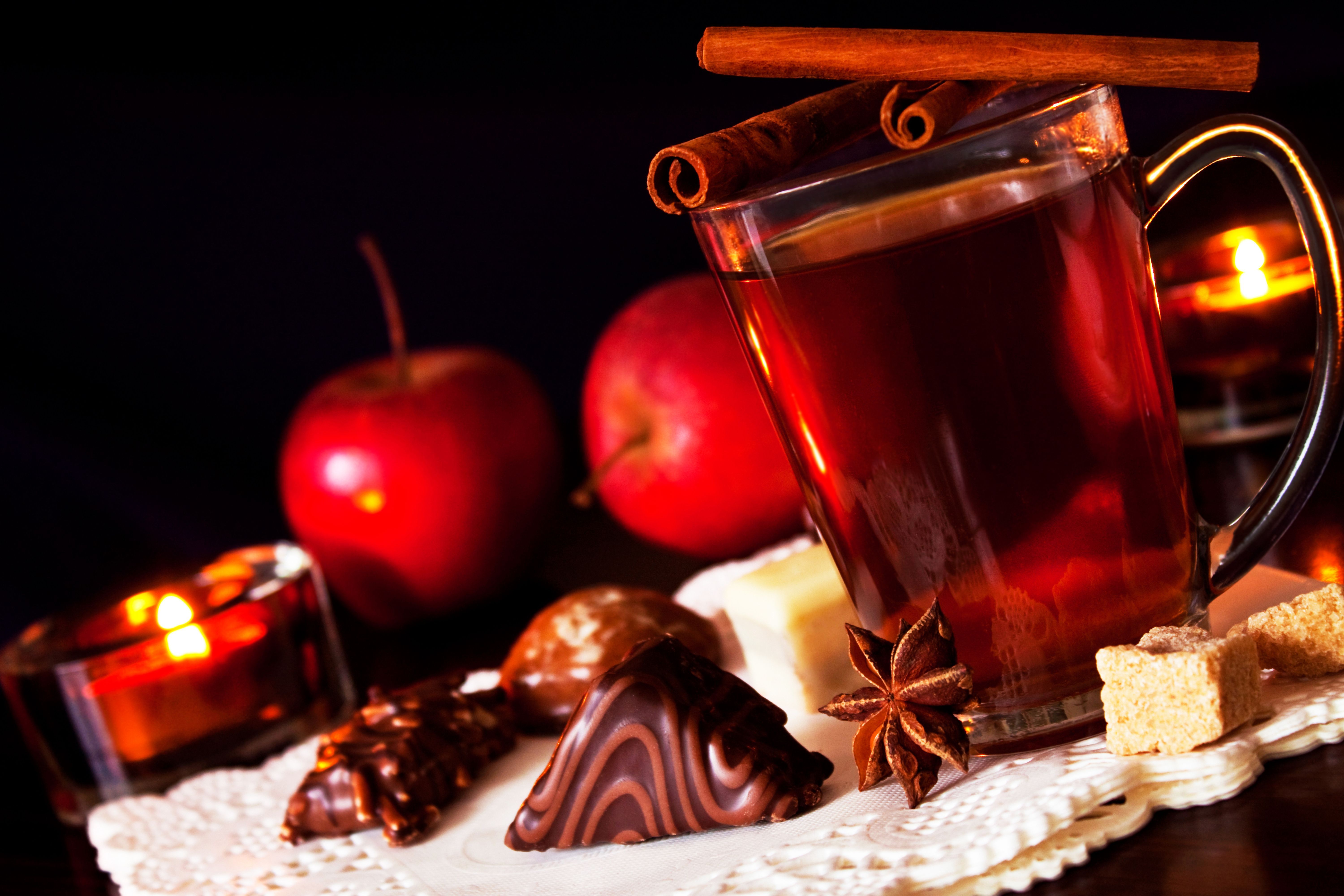 6000x4000 Cozy Christmas Spiced Cider: A 4K Ultra