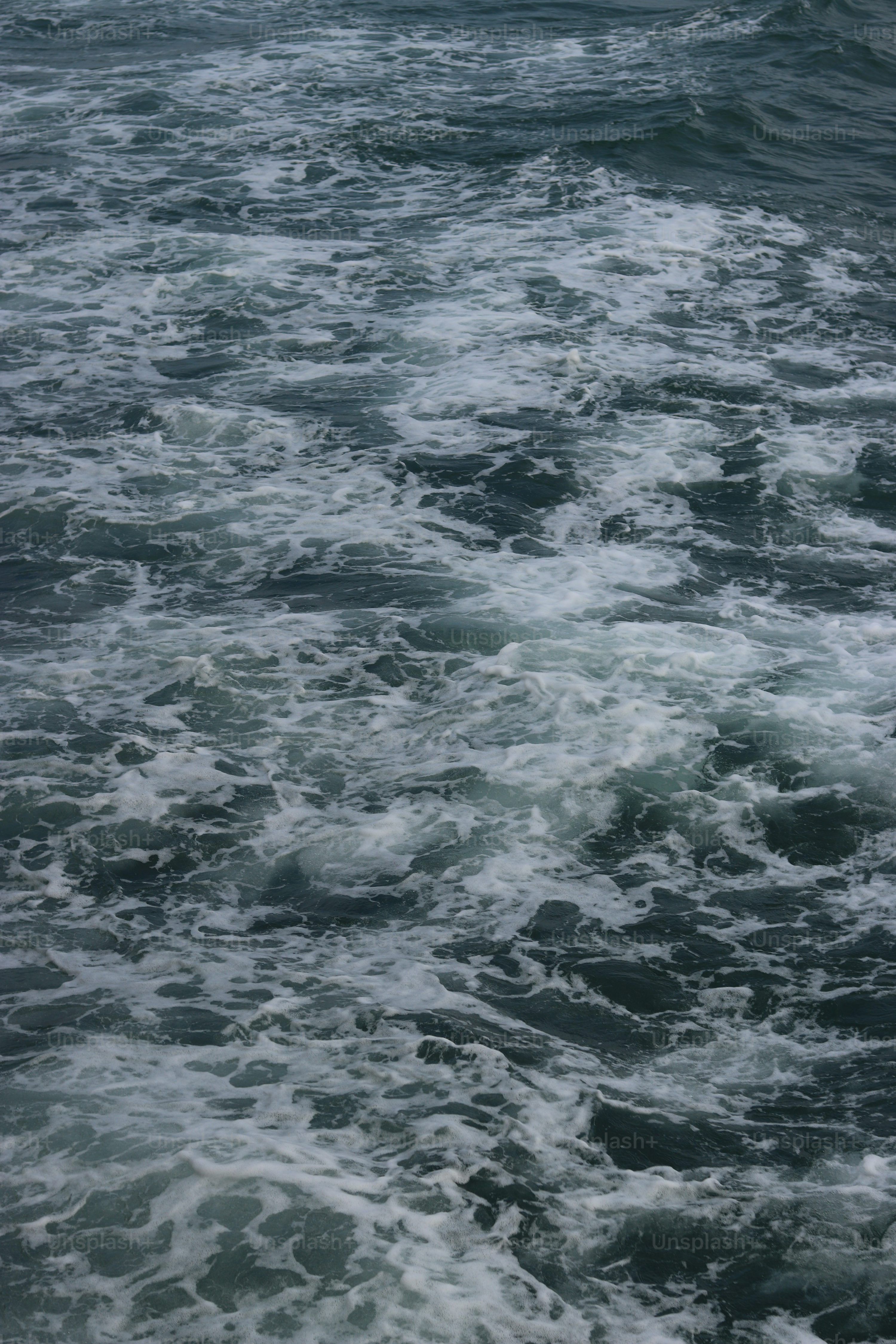 3000x4500 White Water Picture. Download Free