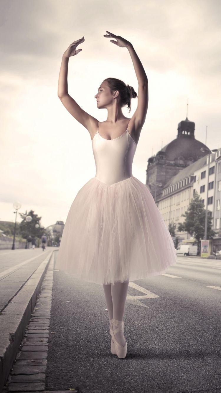 750x1334 Top Pics: Amazing Ballerina Image Collection