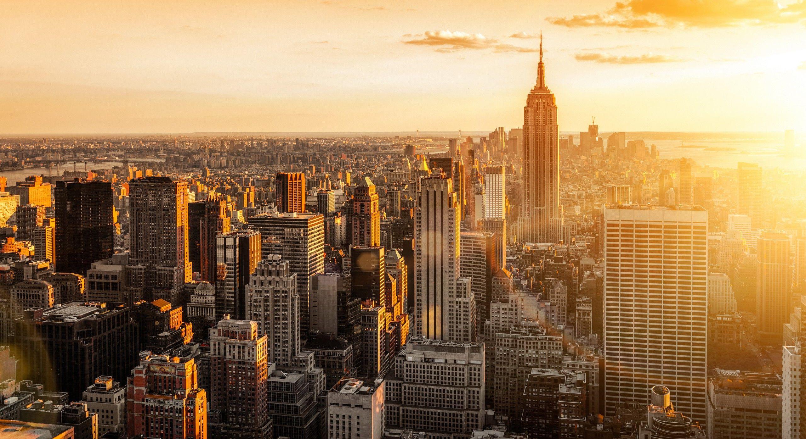 2560x1396 New York City Skyline Sunset Wallpaper at