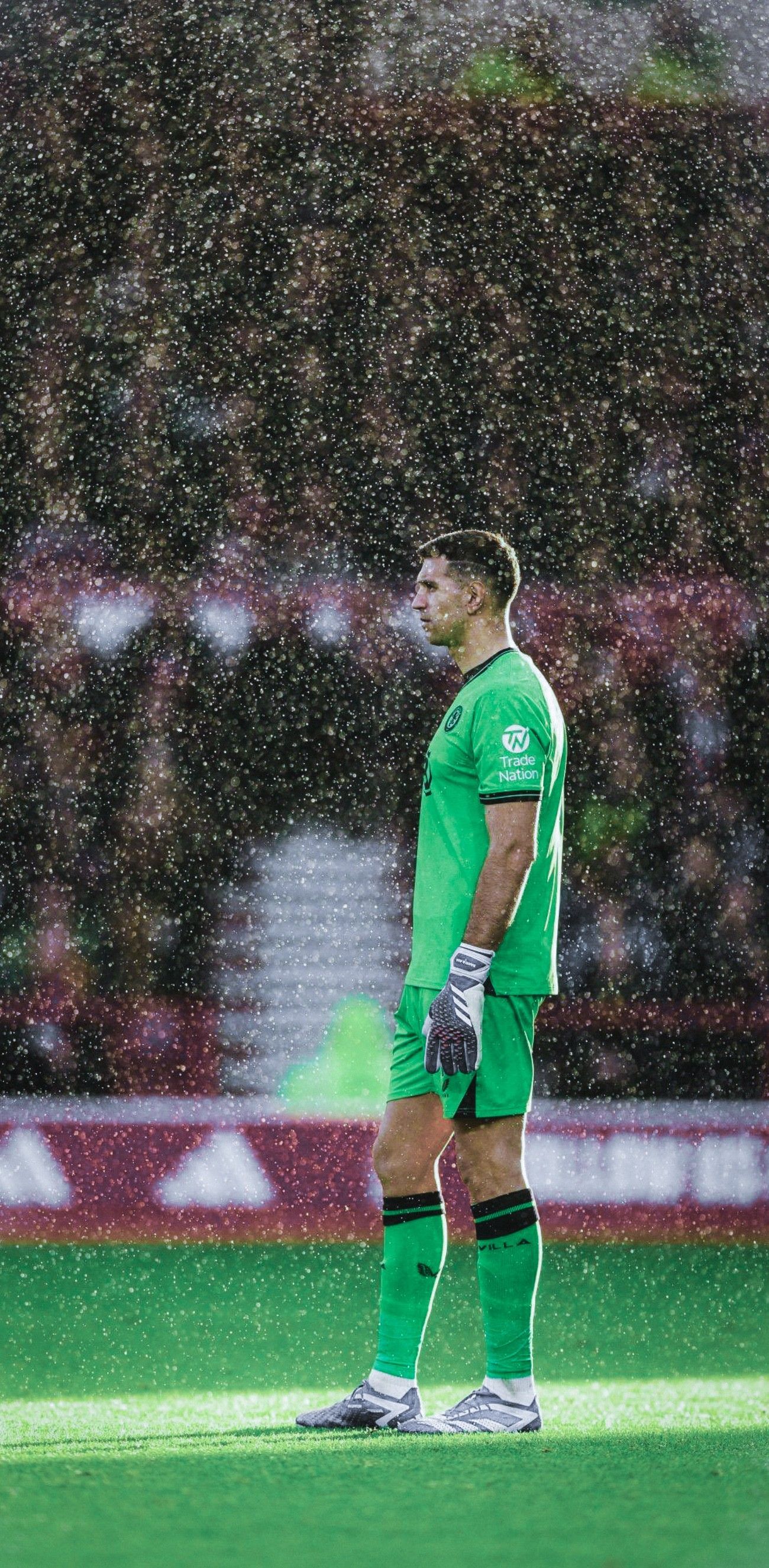 1300x2650 emi martinez aston villa football