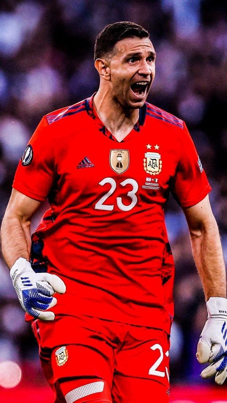 735x1306 Emiliano Martinez Wallpaper 4K APK