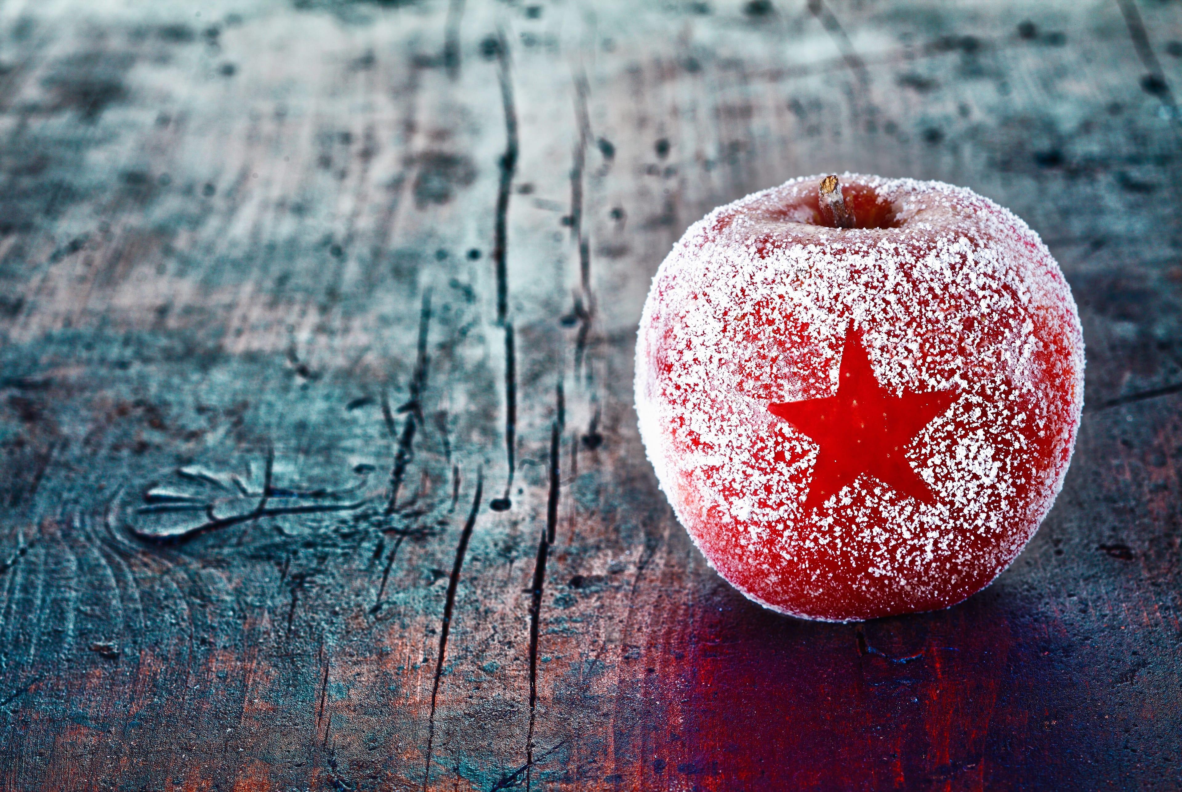 3840x2575 Christmas Apple Frost 4k Wallpaper and Free Stock