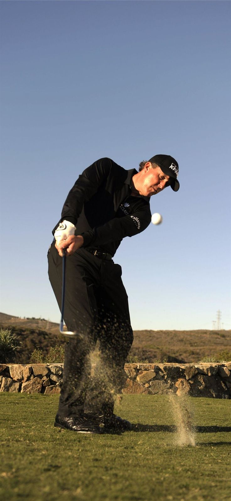 736x1593 Phil Mickelson Cave iPhone 11 Wallpaper