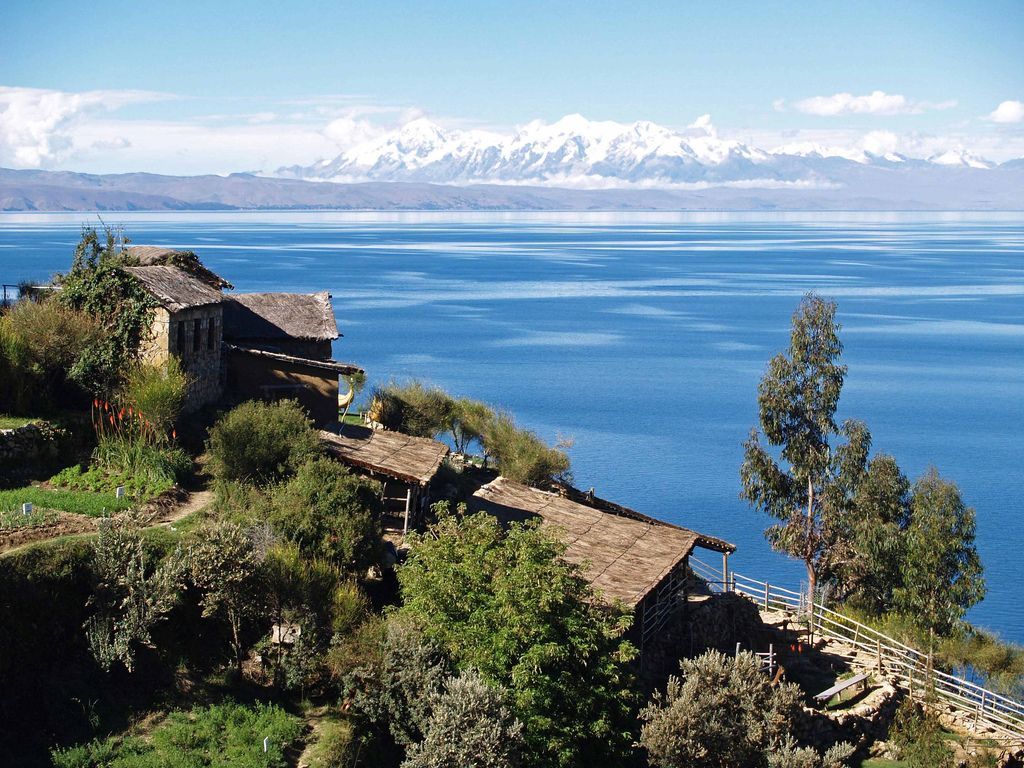 1024x768 Lake Titicaca
