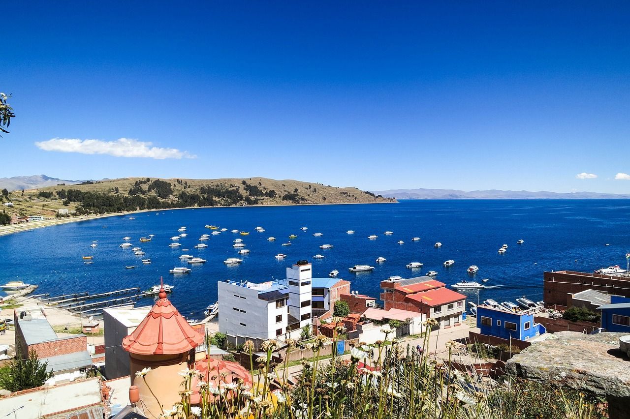 1280x852 Lake Titicaca Copacabana Bolivia