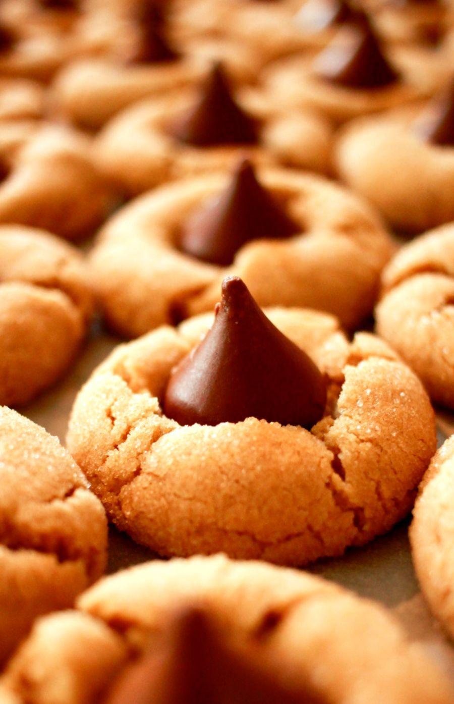 900x1395 Cookies Sweets Bow Christmas HD Wallpaper