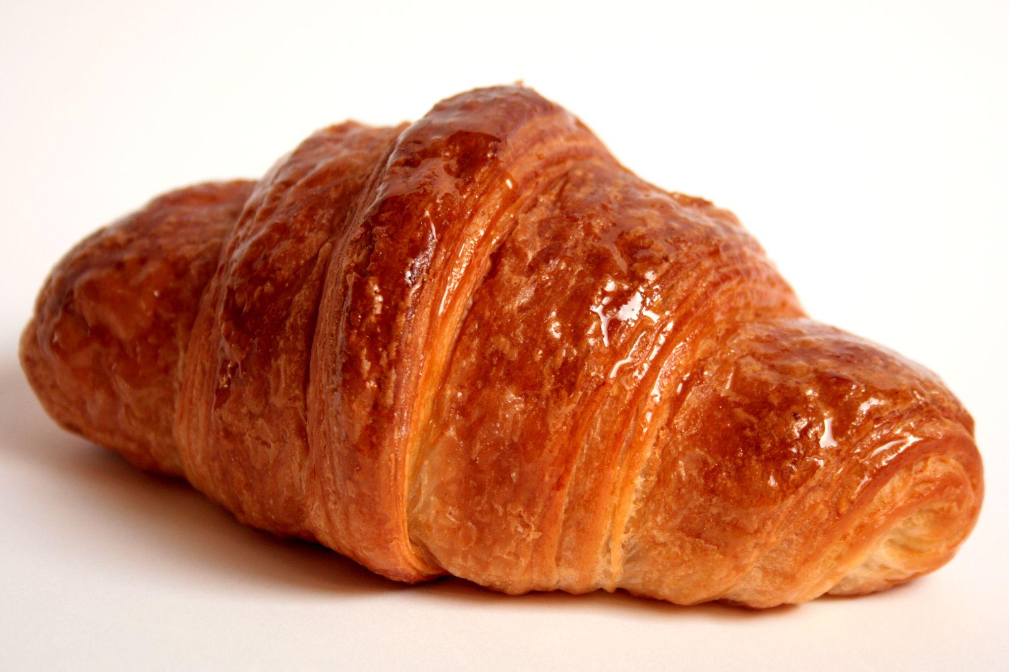 2000x1333 Croissant Desktop Wallpaper 03885