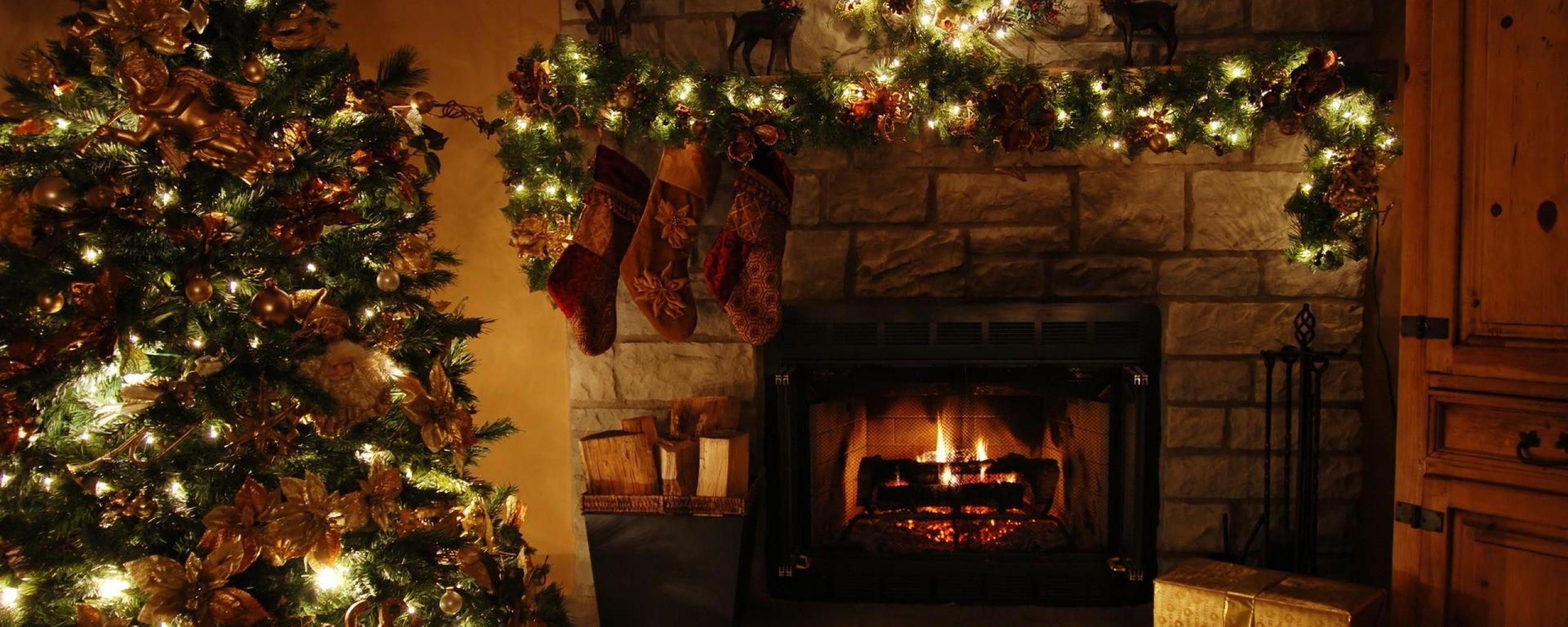 2560x1024 Christmas Fireplace Wallpaper