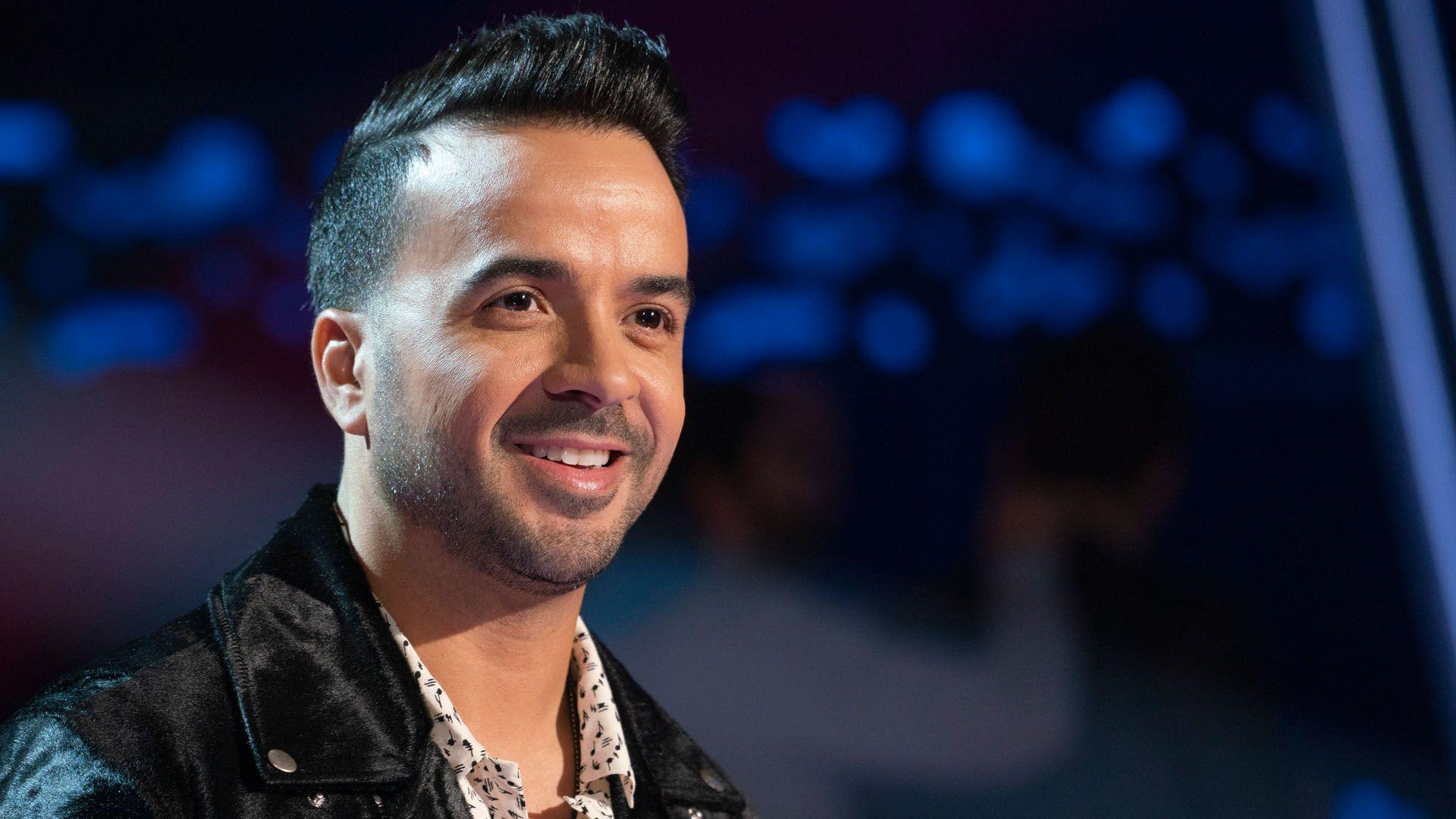 Luis Fonsi Wallpapers - Top Free Luis Fonsi Backgrounds - WallpaperAccess