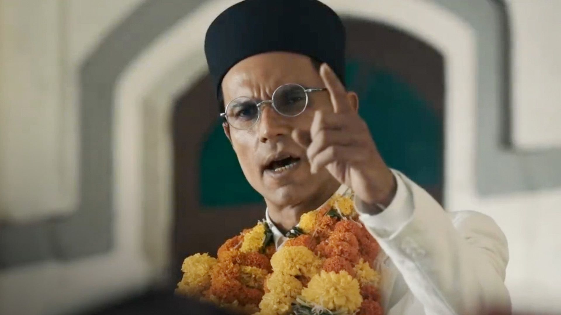 1920x1080 Swatantrya Veer Savarkar: 1