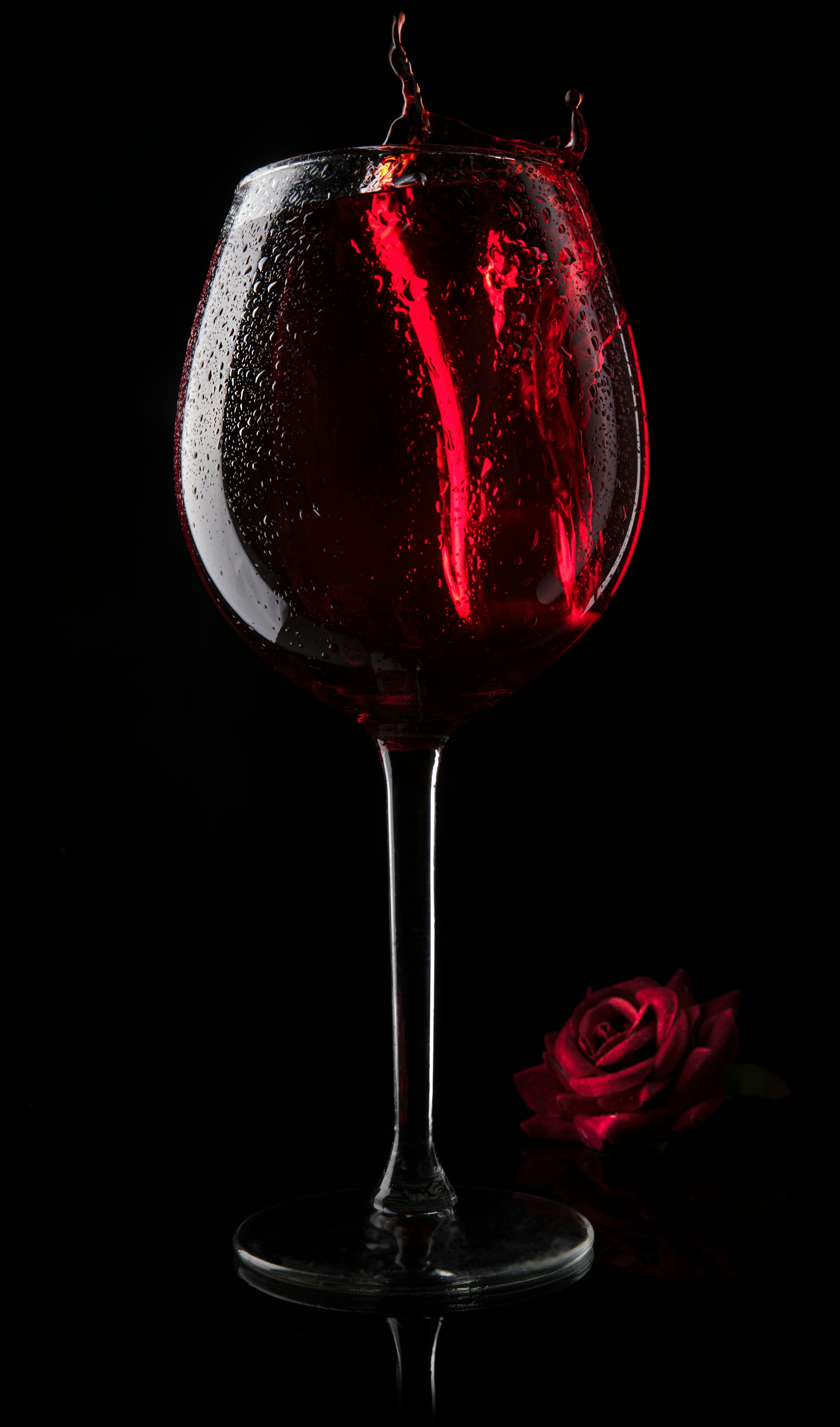 3488x5921 Red Wine Splashing in a Wine Glass