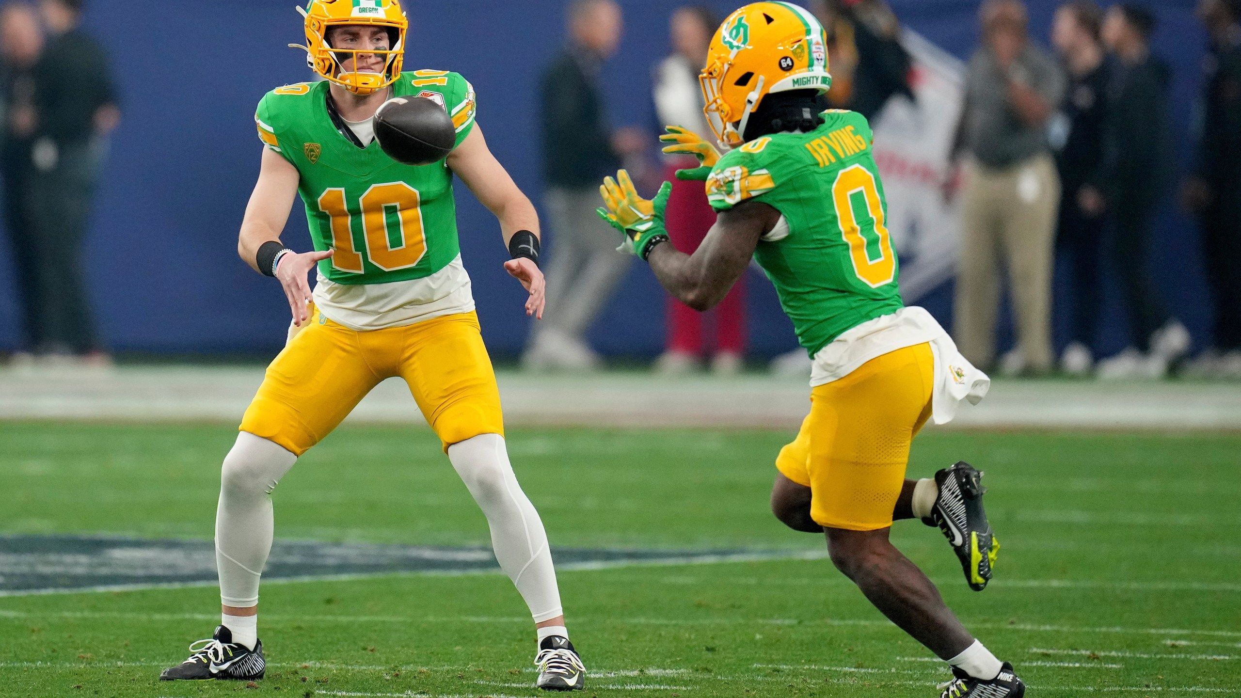 2560x1440 Oregon's Bo Nix Ends 5 Year College